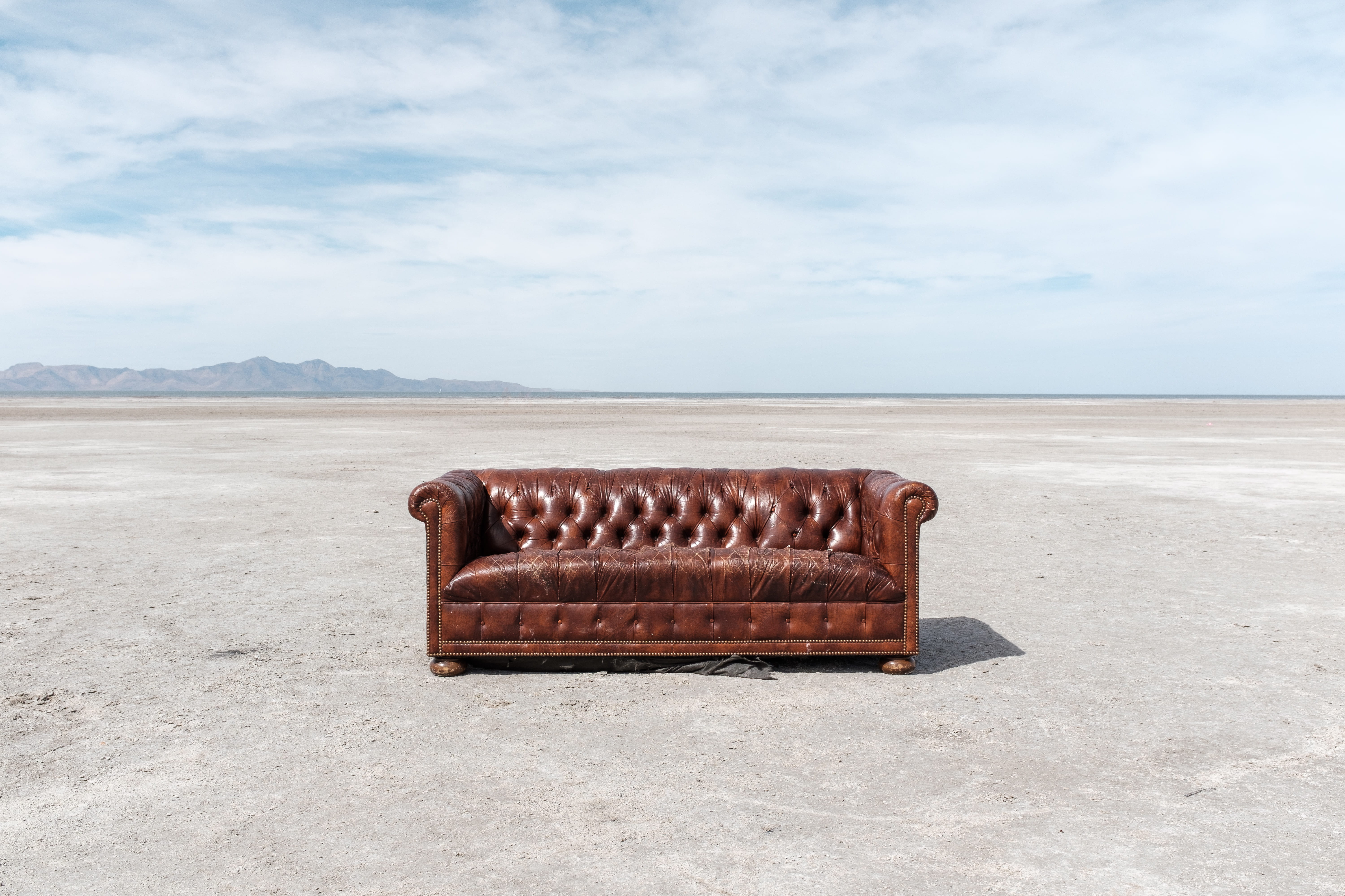 single Object, vacations, symmetry, armchair, outdoors, desert, fujifilm, travel, furniture, adventure, bright, 5K, couch, horizon, blue, old, HD Wallpaper