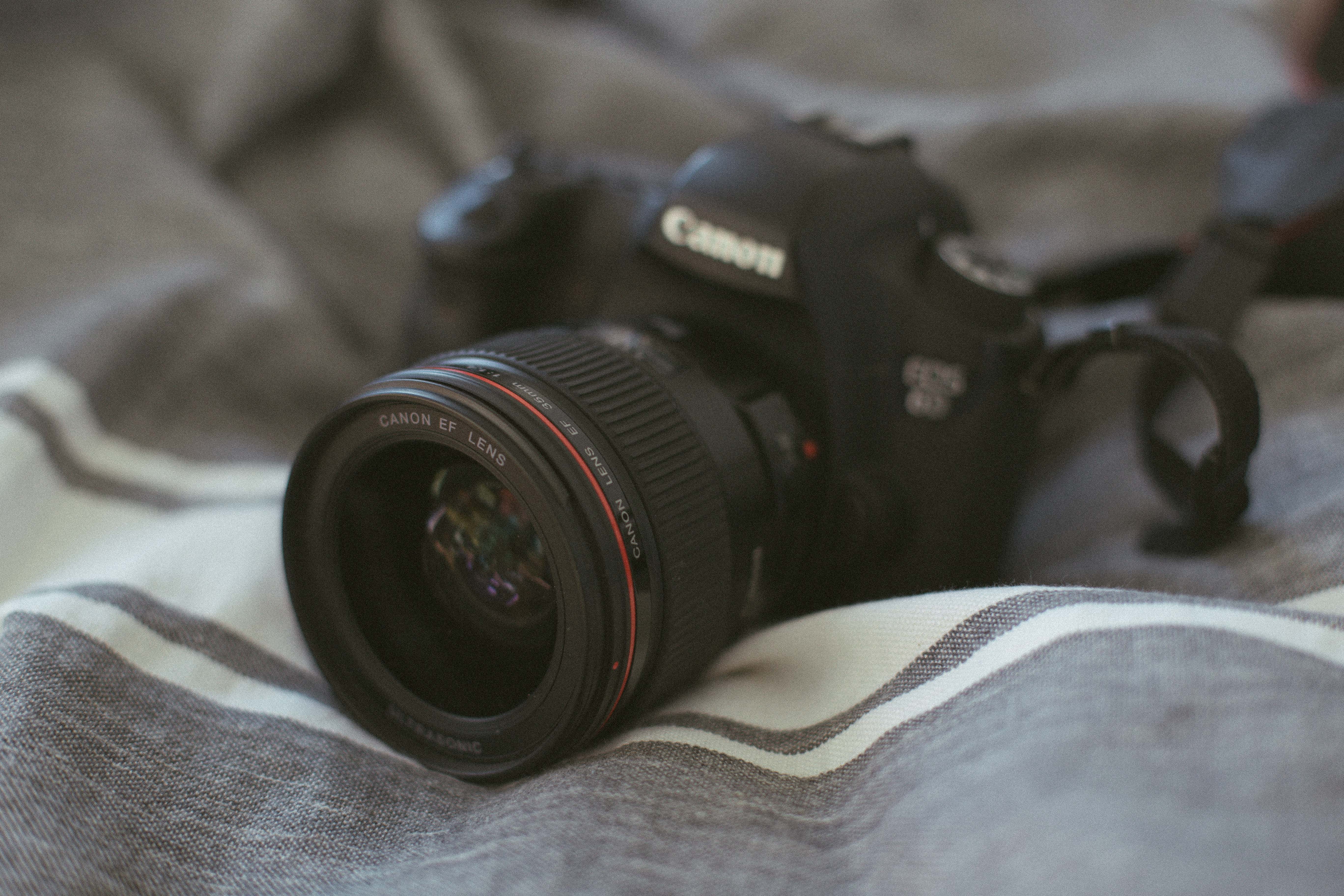 technology, still life, lens - eye, zipper, camera lens, slr camera, the media, camera, keyboard, white, canon, textile, selective focus, dslr, video camera, HD Wallpaper