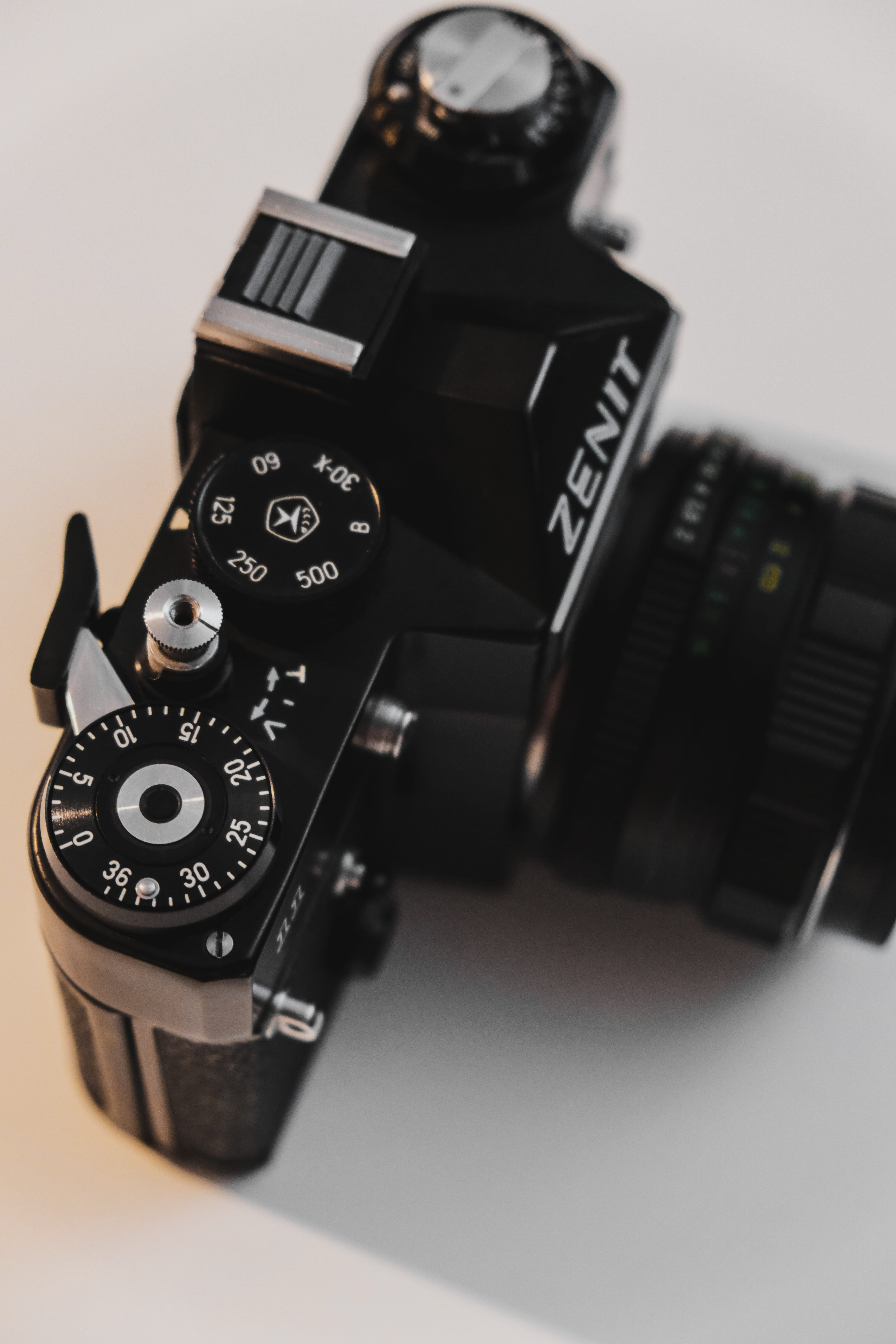 camera - photographic equipment, id cards, electronics, digital watch, video camera, studio shot, photographic equipment, camera lens, document, single object, Phone HD Wallpaper