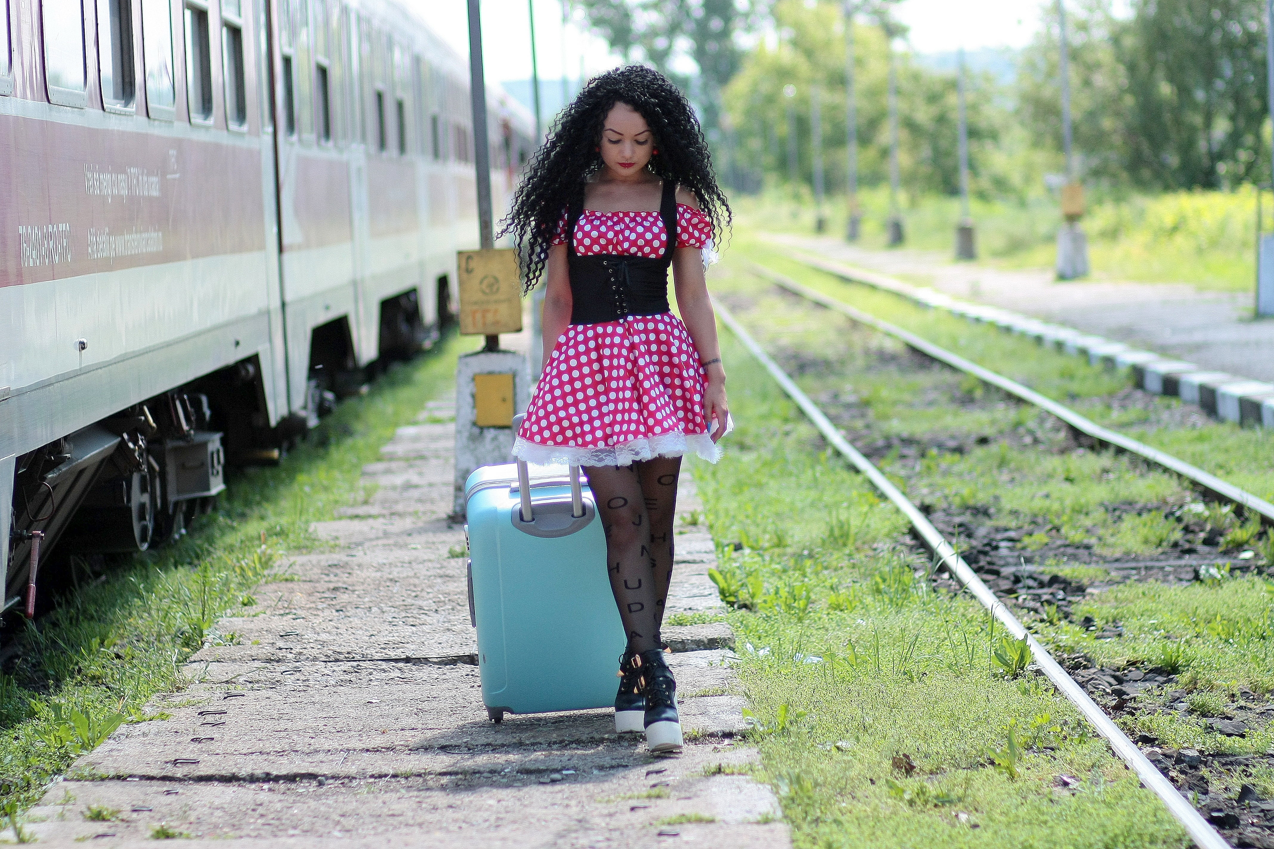 luggage, one person, mode of transportation, calling, railroad station, train station, dress, daytime, adult, railroad track, standing, train - vehicle, HD Wallpaper