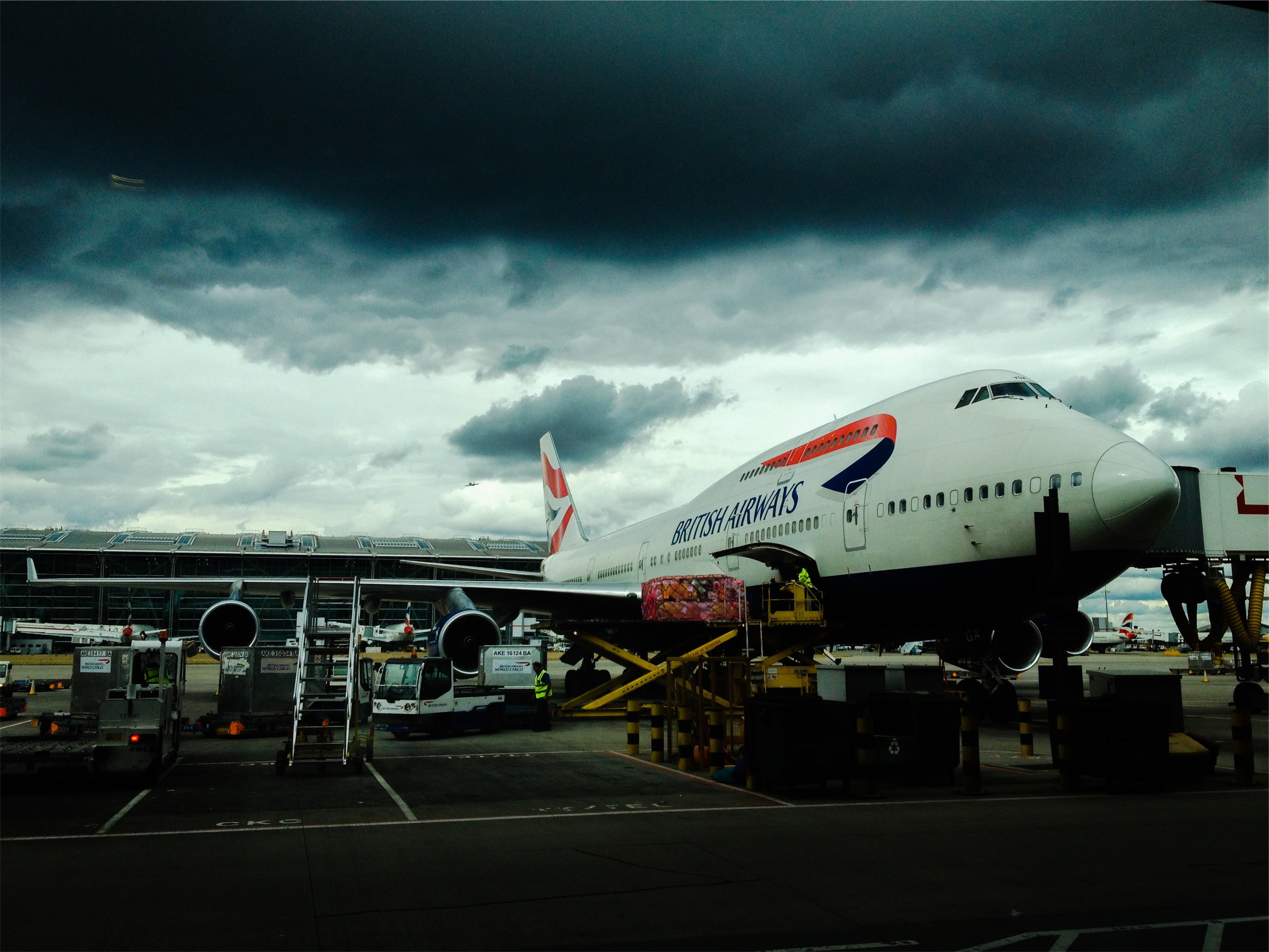 outdoors, clouds, mode of transportation, dark, airport, boarding, public transportation, air vehicle, cloud - sky, airliner, nature, built structure, architecture, HD Wallpaper