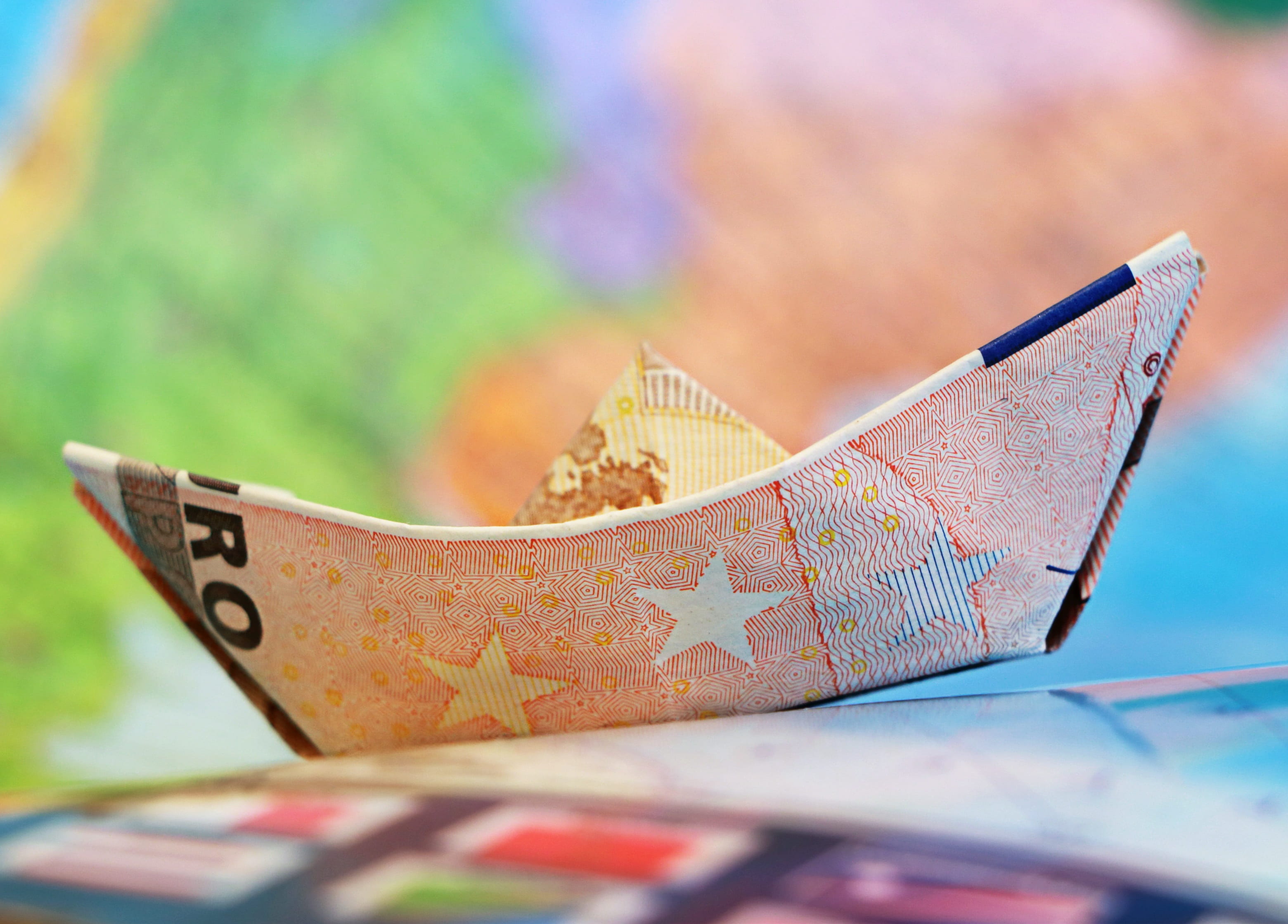 paper, craft, 2K, selective focus, day, close-up, focus, banknote, origami, ship, creativity, no people, boat, selective, finances, sailboat, guidance, HD Wallpaper