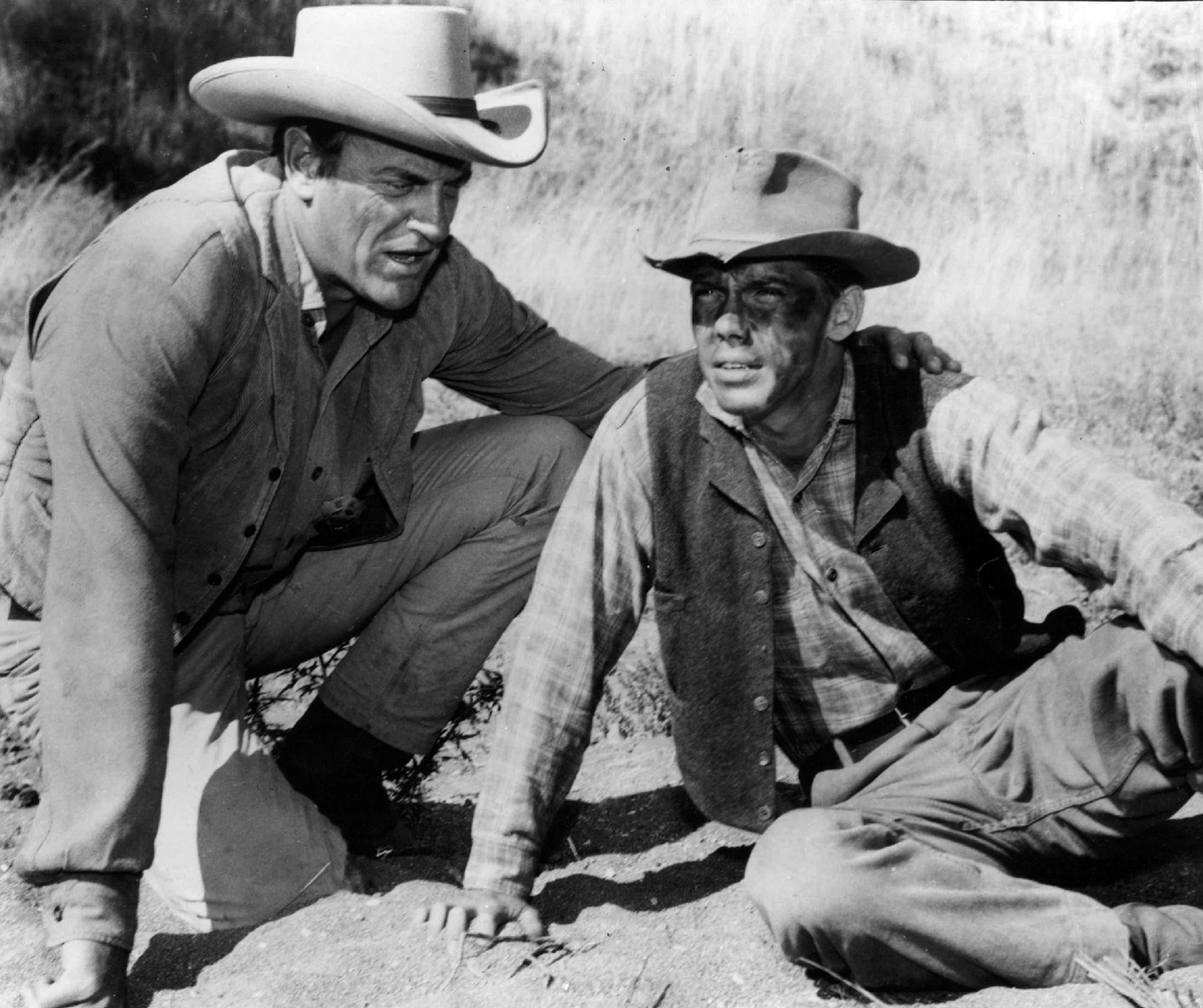 adult, two people, 1080P, classic, three quarter length, television, james arness, cinema, retro, wild west, males, movie, hollywood, people, fantasy, HD Wallpaper