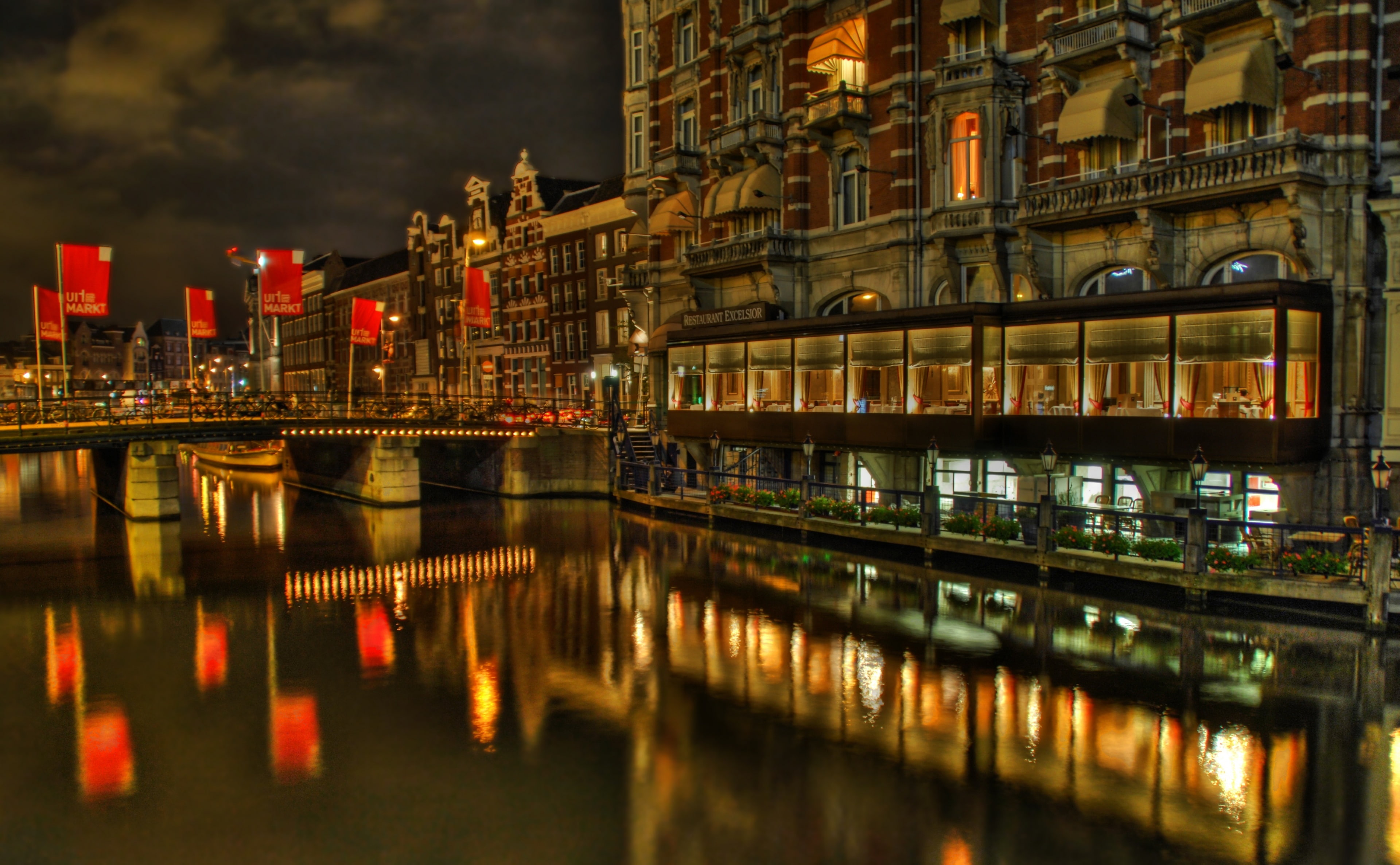Holland, connection, 4K, building, Reflection, cloud - sky, city, amsterdam, transportation, no people, waterfront, building exterior, canals, red, sky, HD Wallpaper