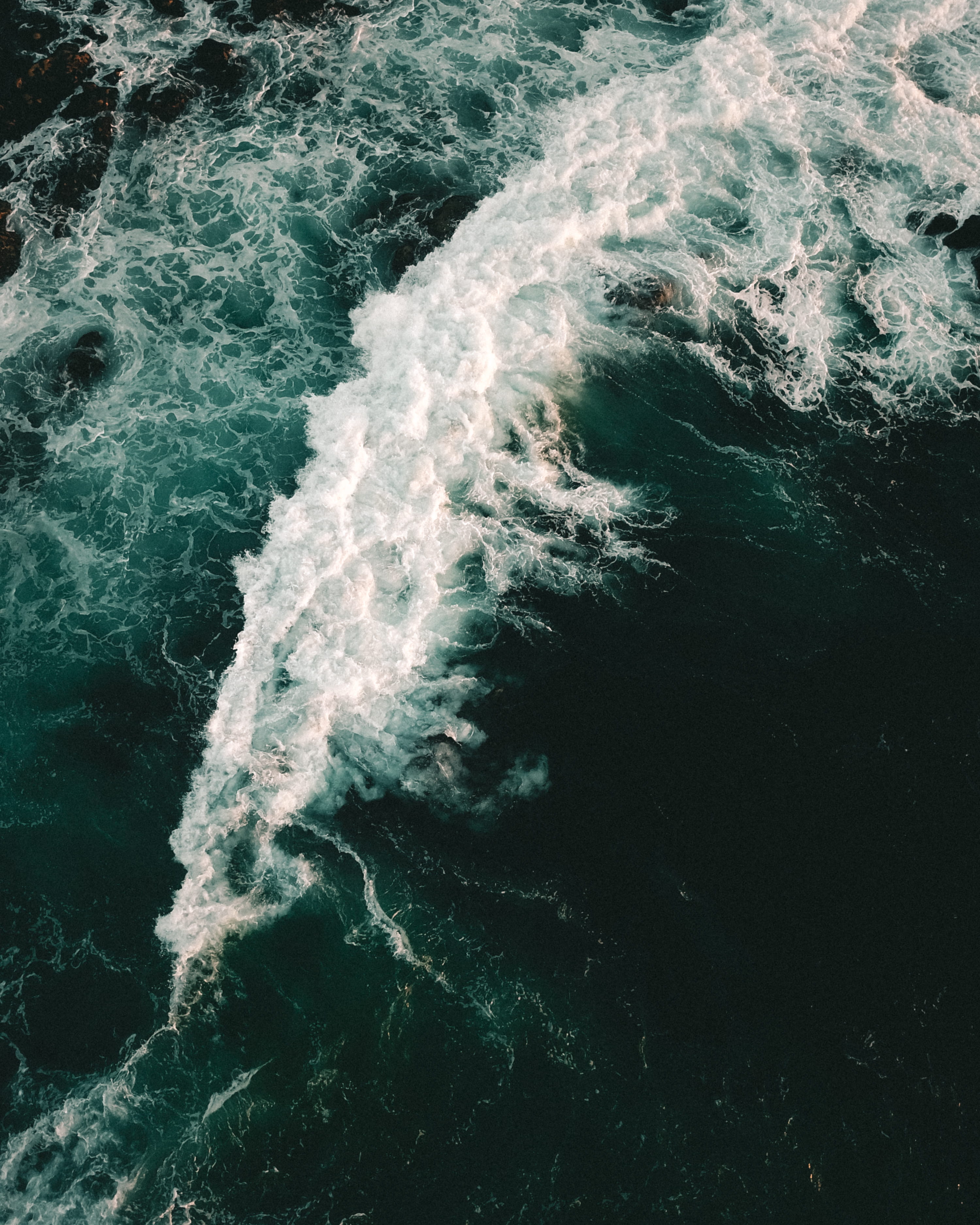 high angle view, ocean, drone view, speed, day, aerial, dark, texture, wave, foam, wave pattern, sport, aquatic sport, waterfront, motion, green, Phone HD Wallpaper