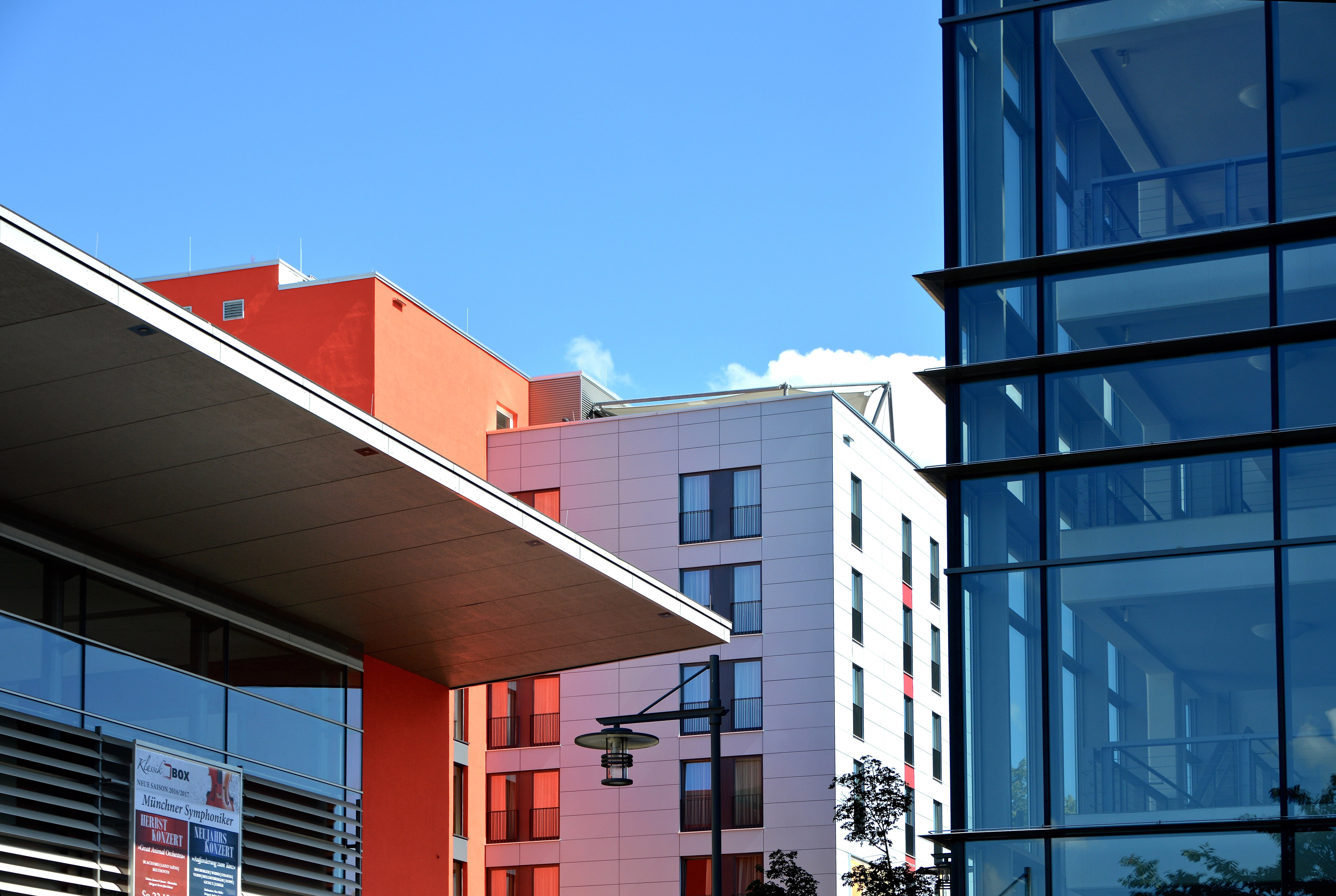 architecture, built structure, rest, city, shadow, live and work, cloud, blue, sun, glass, window, outdoors, roofs, day, red, urban planning, low angle view, HD Wallpaper