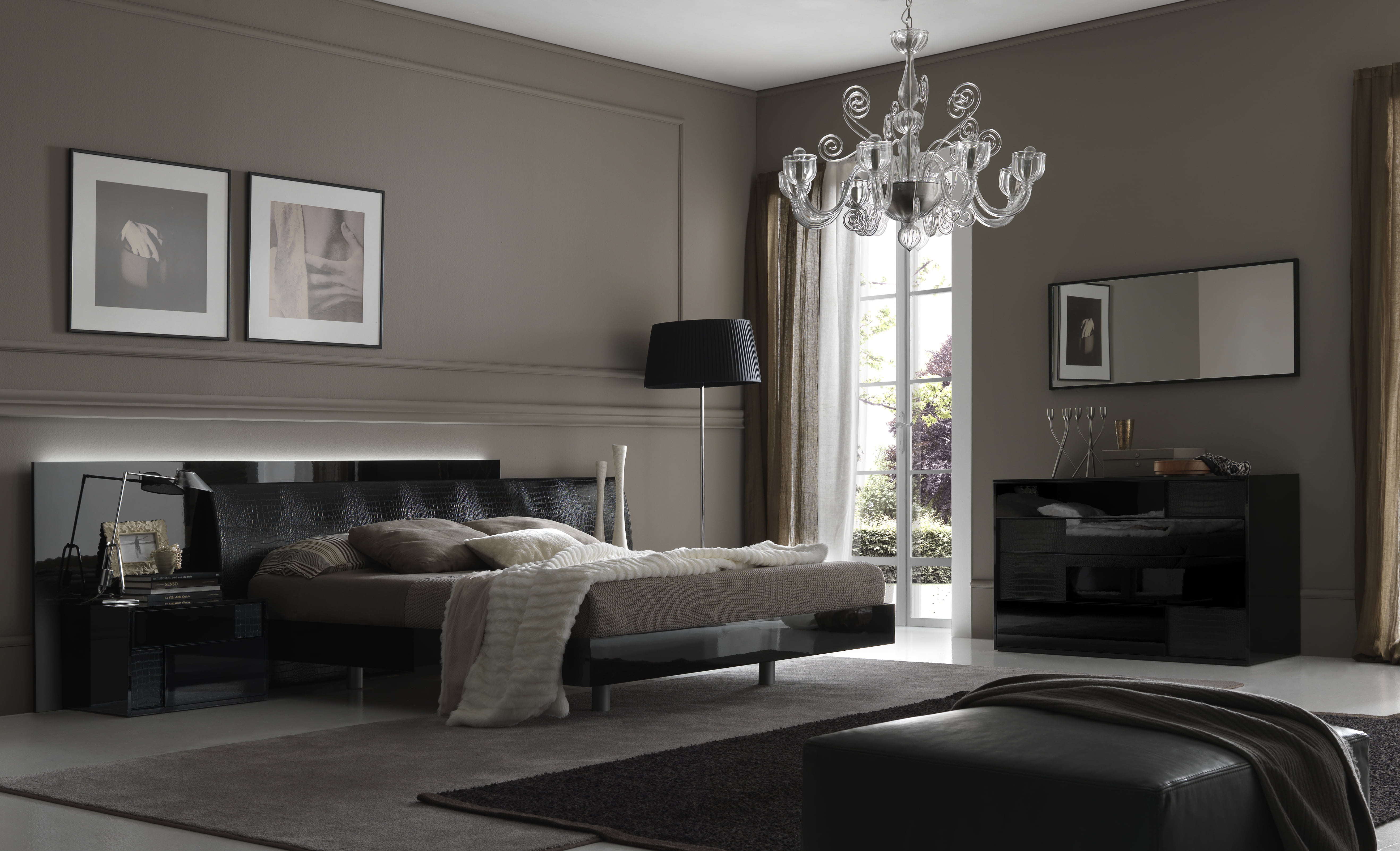 indoors, domestic room, sofa, no people, neat, 5K, living room, frame, home interior, window, lighting equipment, interior, room, table, home, television set, HD Wallpaper