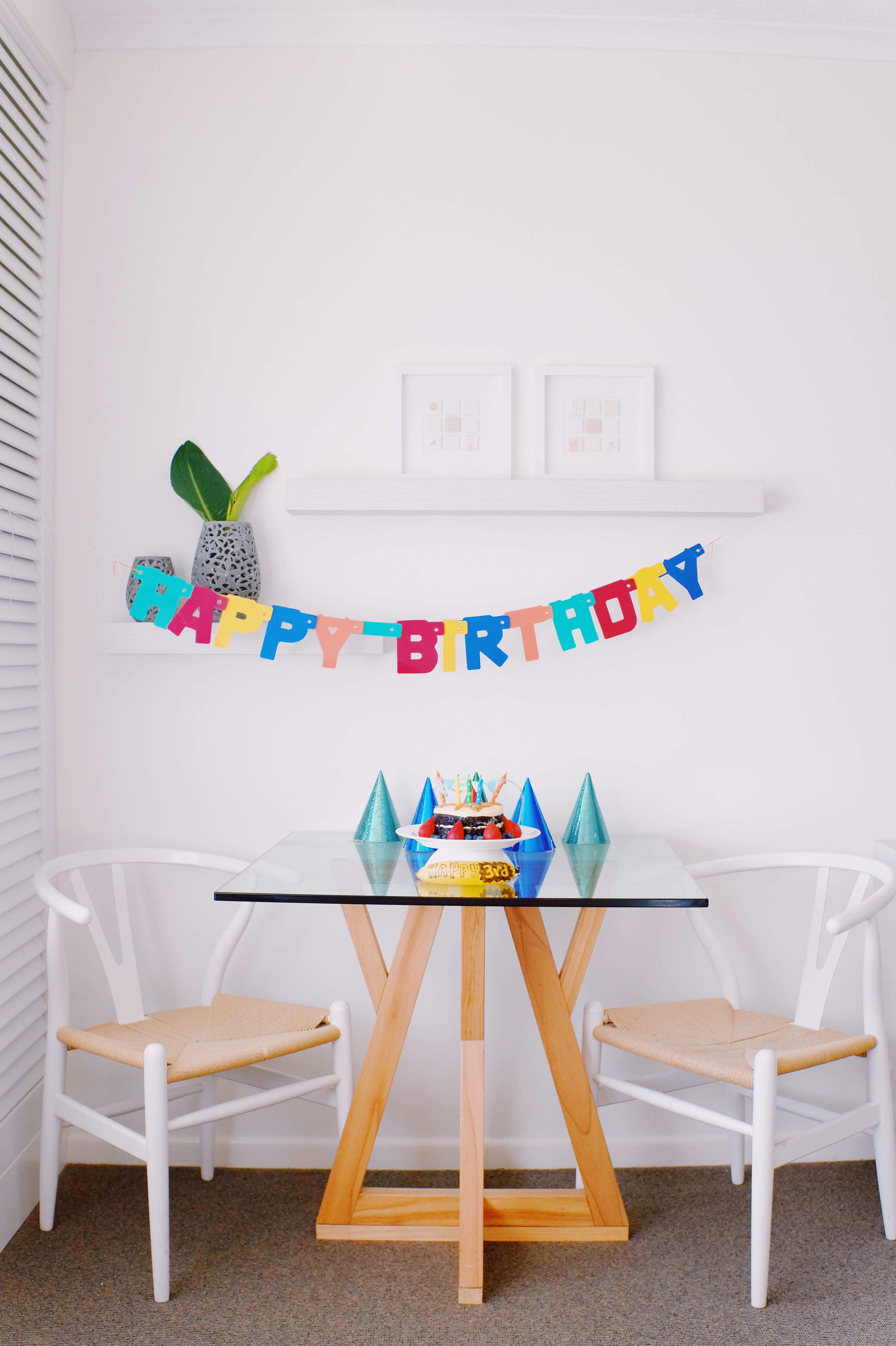 plant, wall - building feature, table, multi colored, house, banner, decor, brown, birthday cake, home, 4K, architecture, happy, birthday, seat, domestic room, Phone HD Wallpaper
