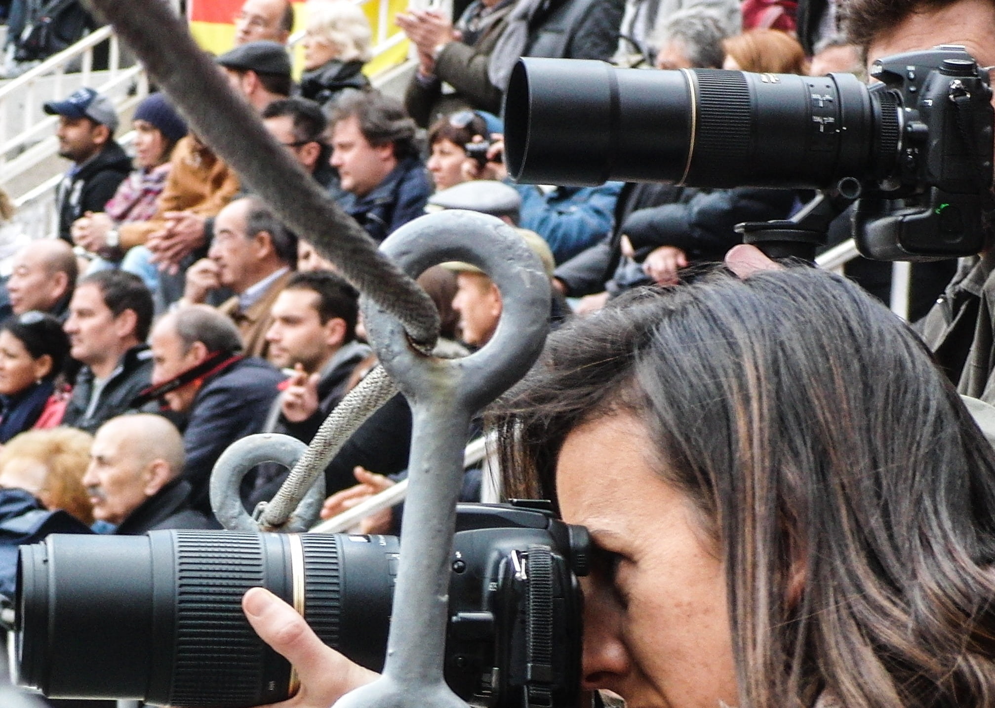 camera - photographic equipment, digital, the media, adult, photographers, photographing, camera, girl, large group of people, crowd, photography themes, HD Wallpaper