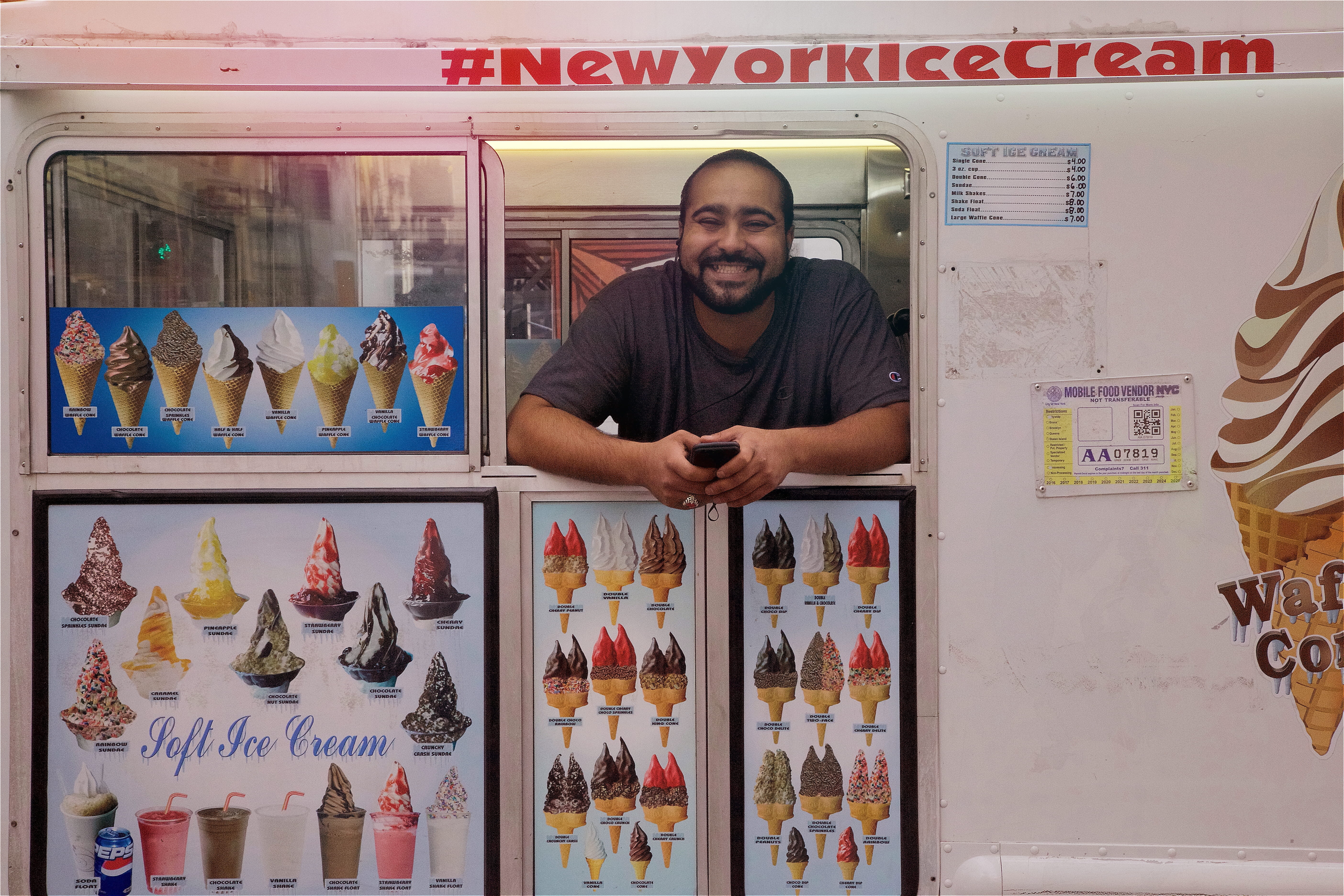 real people, men, food and drink, front view, icecream, store, business, bergdorf goodman, emotion, guy, small business, entrepreneur, portrait, working, HD Wallpaper