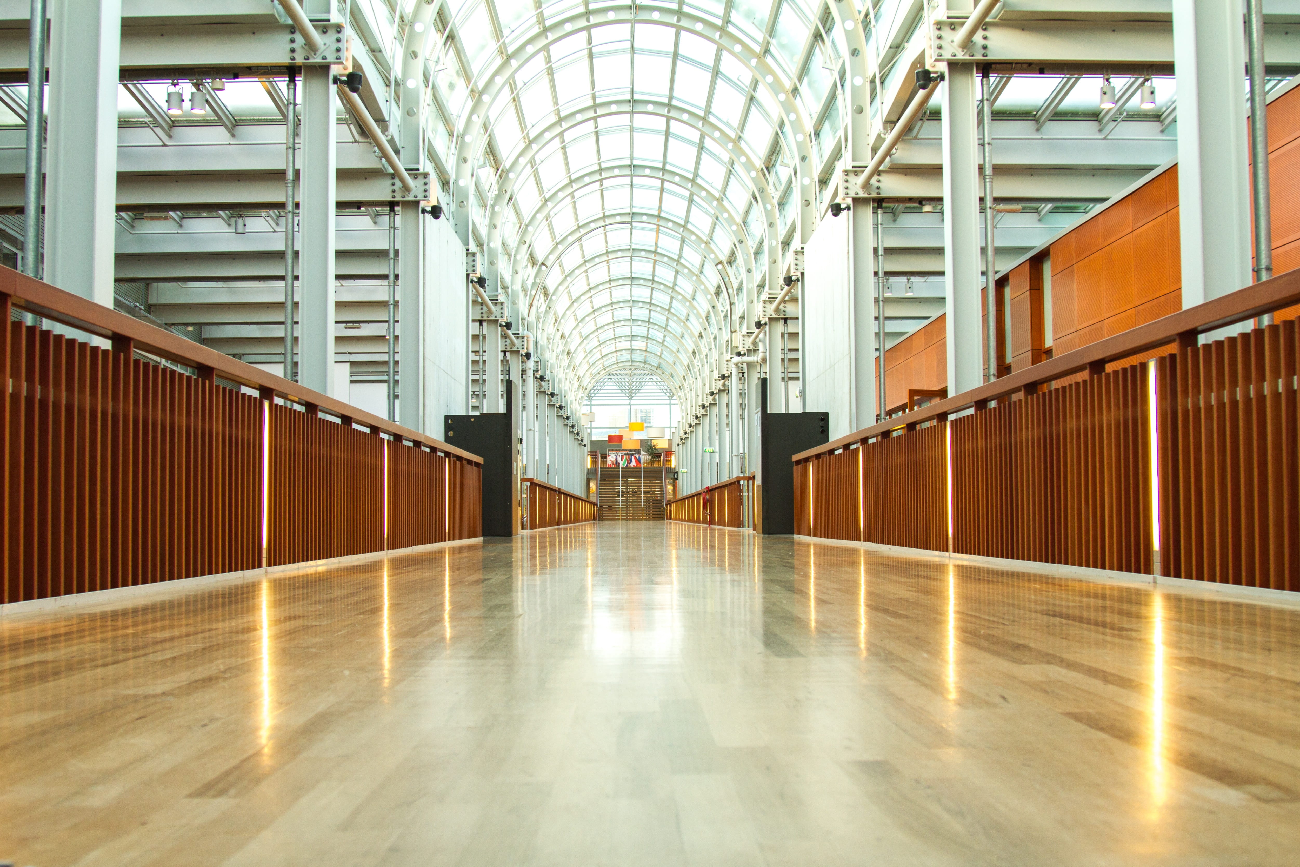 arcade, ceiling, 4K, hallway, diminishing perspective, empty, architecture, clean, no people, the way forward, roof, glass, absence, brown, building, in a row, HD Wallpaper