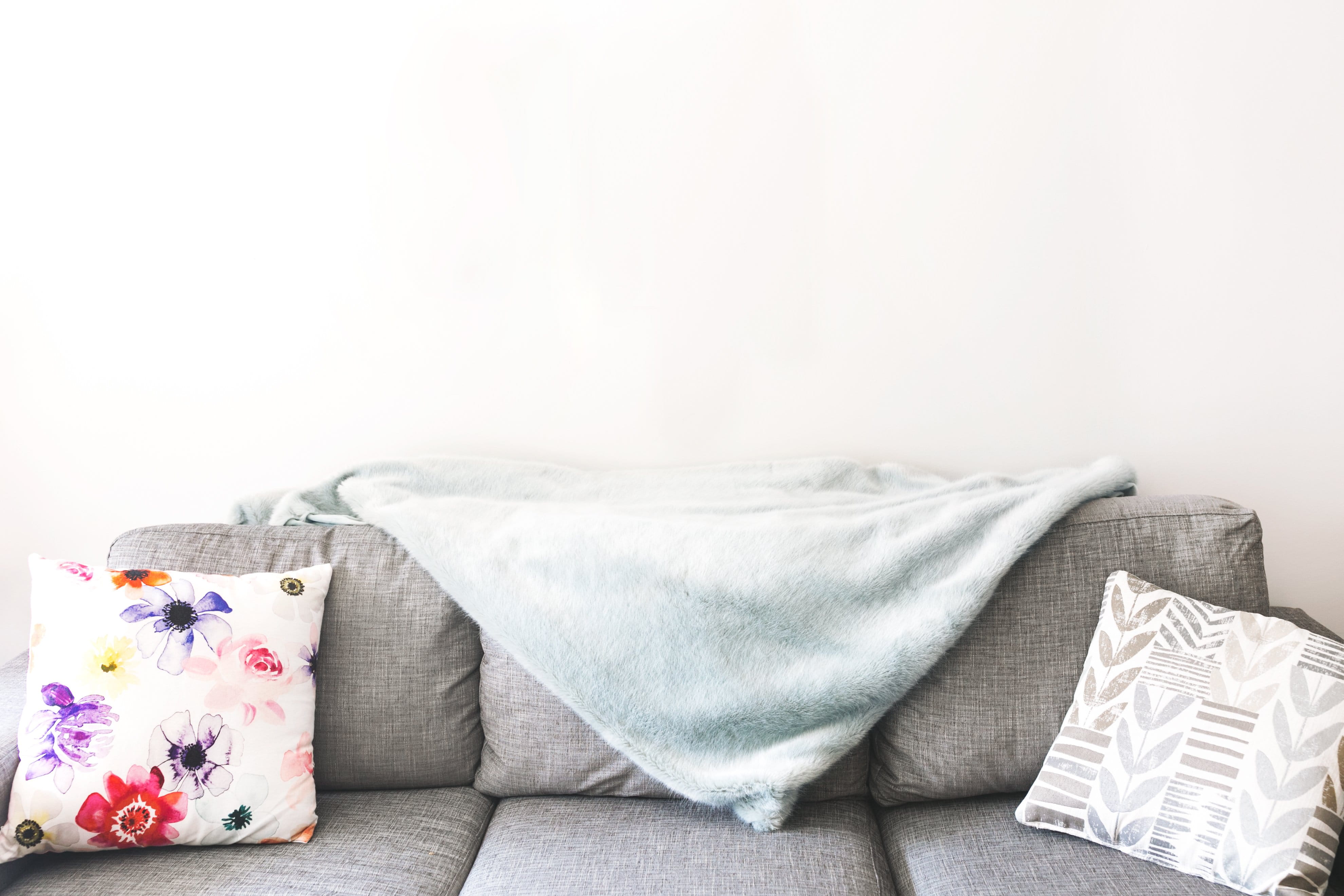 sheet, textile, linen, sofa, lifestyles, bedroom, domestic life, preparation, no people, livingroom, domestic room, relaxation, Home decor, Living room, HD Wallpaper