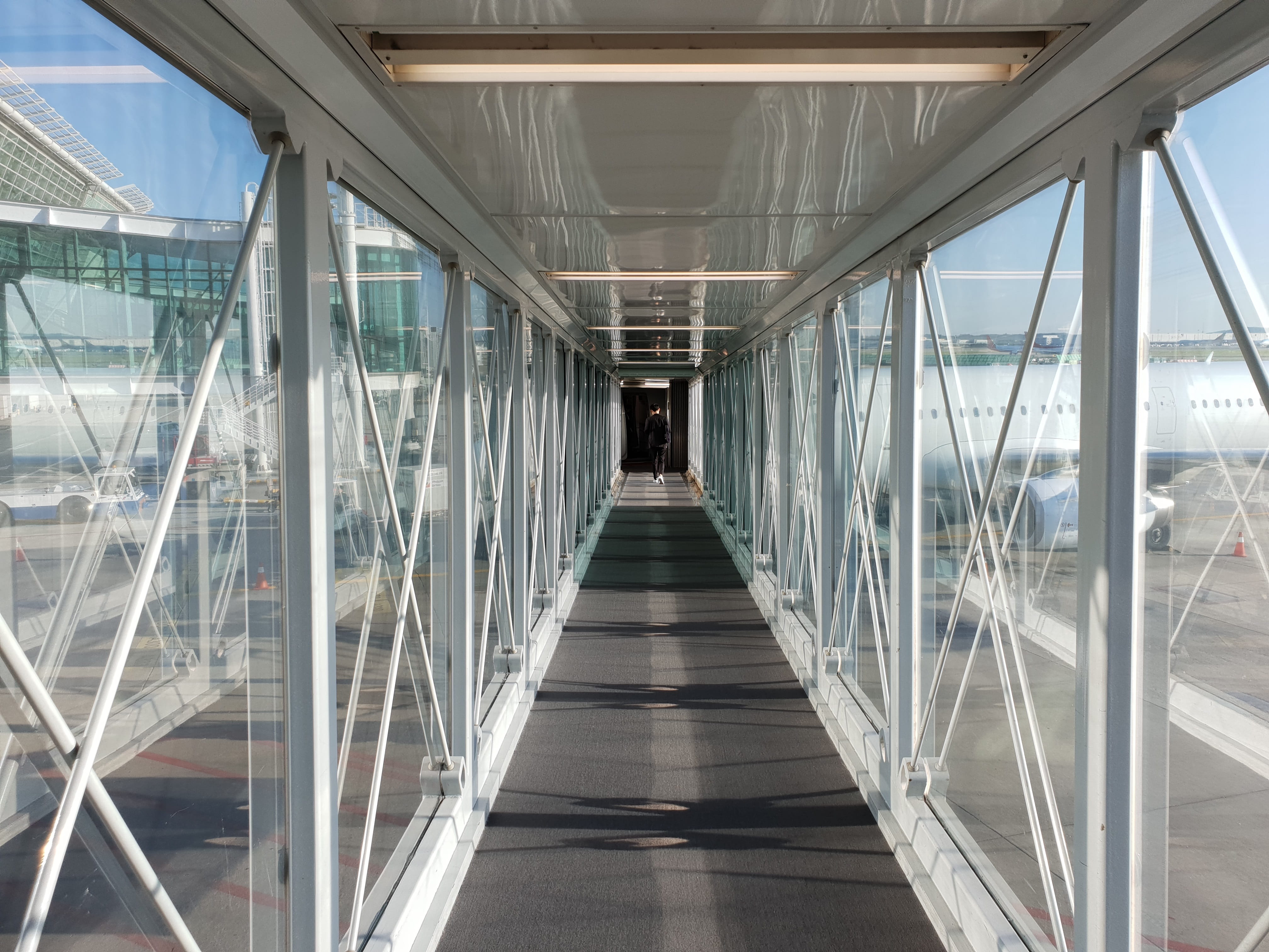 transportation, no people, empty, transparent, airline, airport, glass - material, trip, railing, aviation, direction, vacation, bridge, architecture, 4K, HD Wallpaper