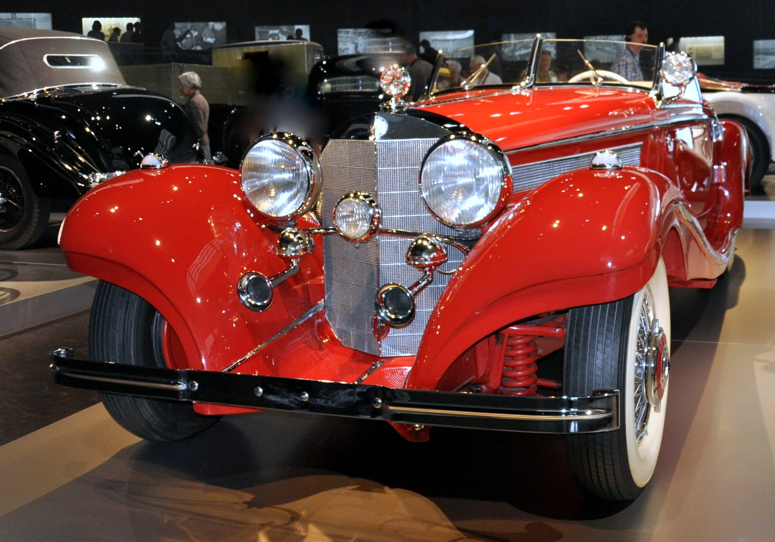 automobile, 2K, mercedes benz, stationary, no people, wheel, transportation, mode of transportation, red, mercedes, vintage car, truck, vintage automobiles, HD Wallpaper