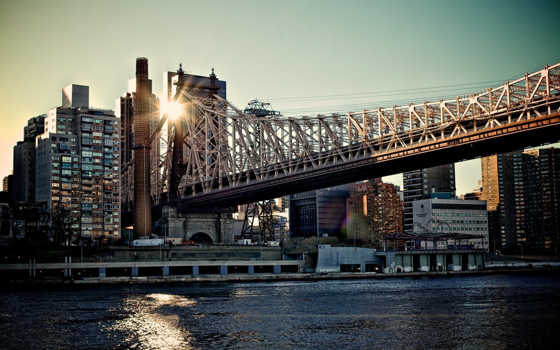 building, sunlight, architecture, bridge, office building exterior, travel destinations, waterfront, water, lens flare, built structure, New York City, HD Wallpaper