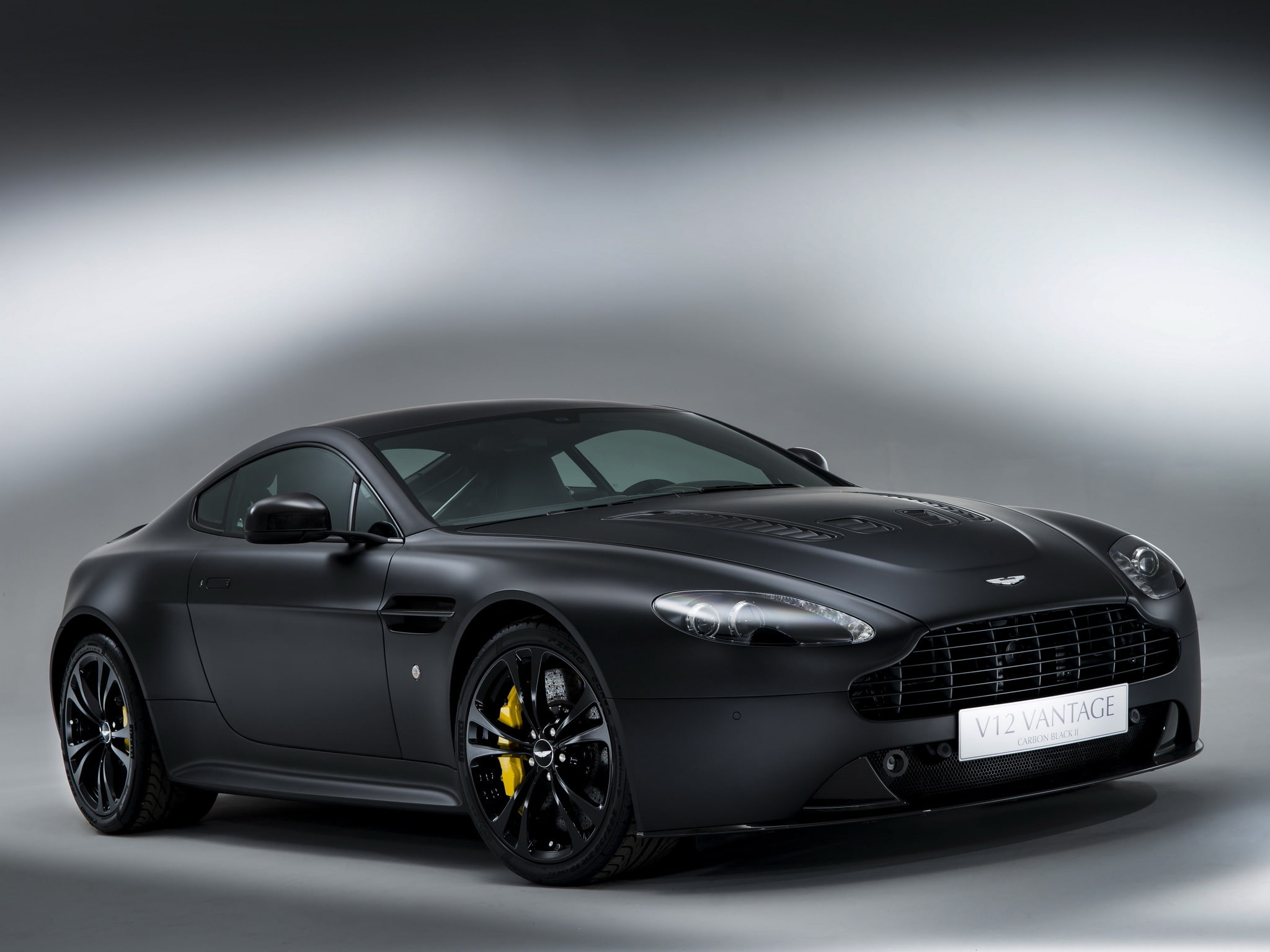 V12, 1080P, Aston Martin, wheel, the front, auto, background, Vantage, brake, Carbon Black II, HD Wallpaper