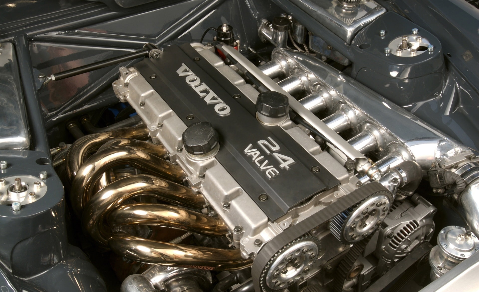 machinery, indoors, Engine, Cars, close-up, shiny, full frame, still life, bay, silver colored, connection, music, connection block, 1080P, high angle view, HD Wallpaper