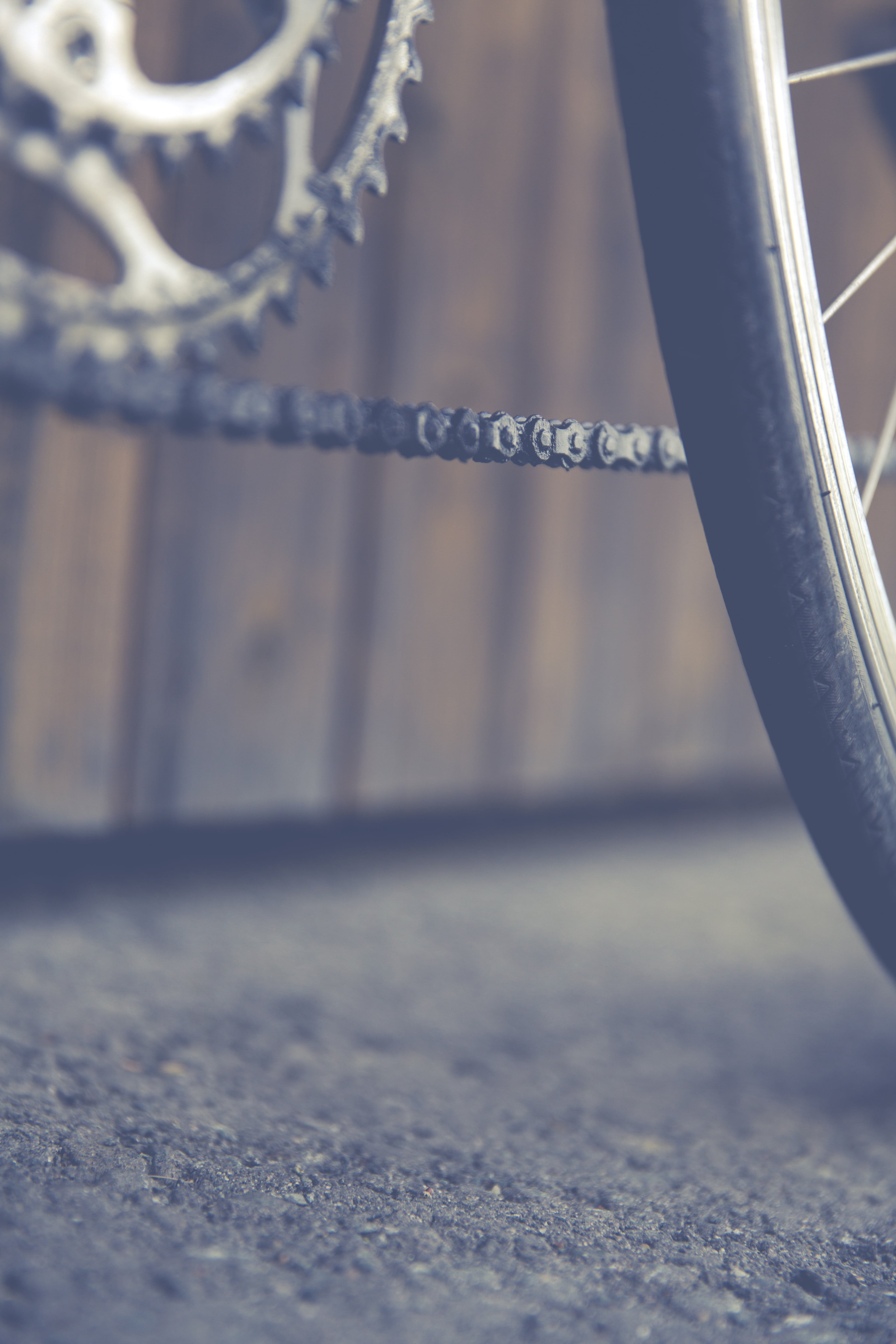 pattern, 80, focus on foreground, stylish, cycling, railing, safety, wire, bike, wheel, old, drive, playground, spoke, chic, sport bike, protection, hipster, Phone HD Wallpaper