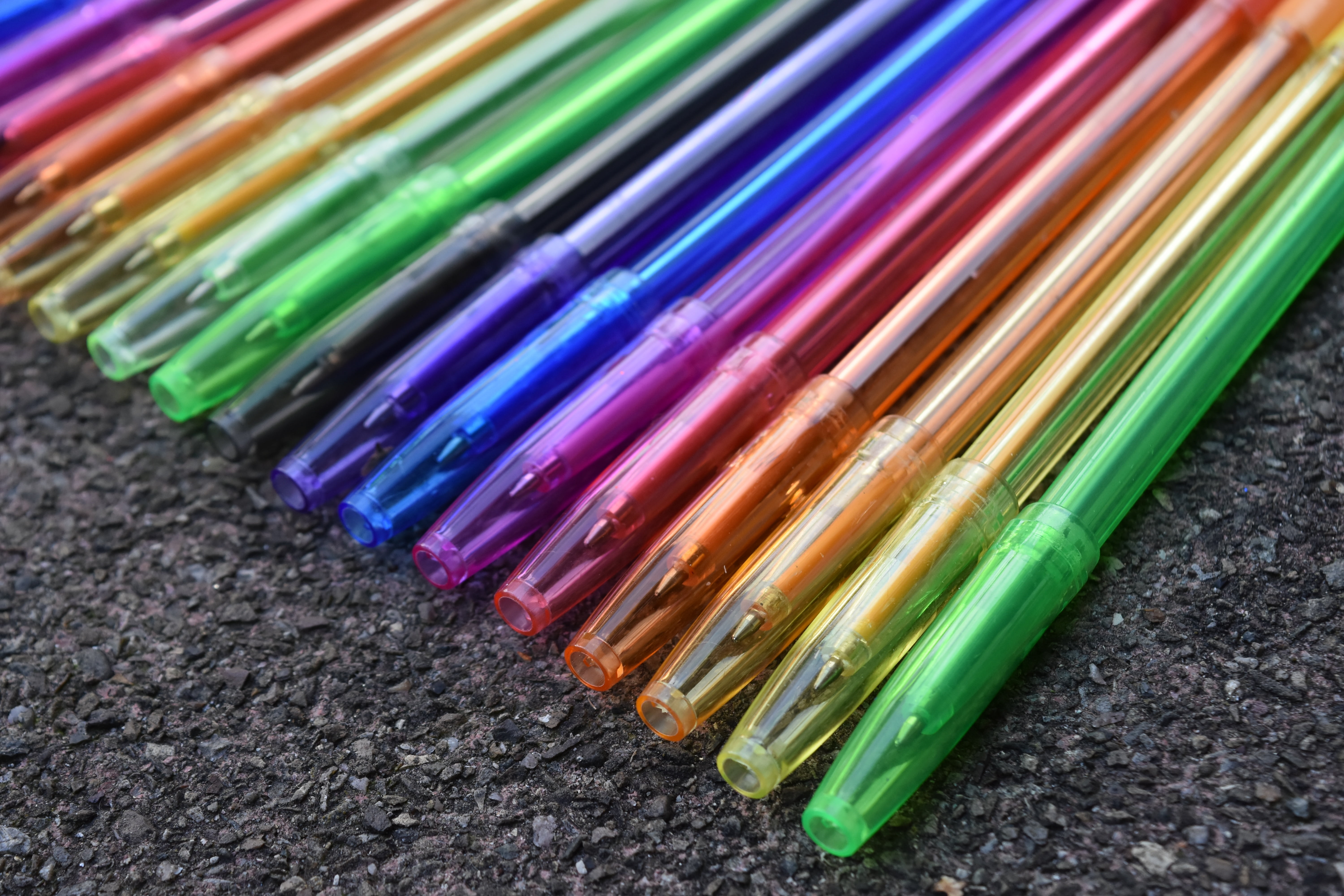pencil, purple, coolie, variation, writing implement, craft, writing instrument, notes, leave, creativity, choice, green color, high angle view, art and craft, HD Wallpaper