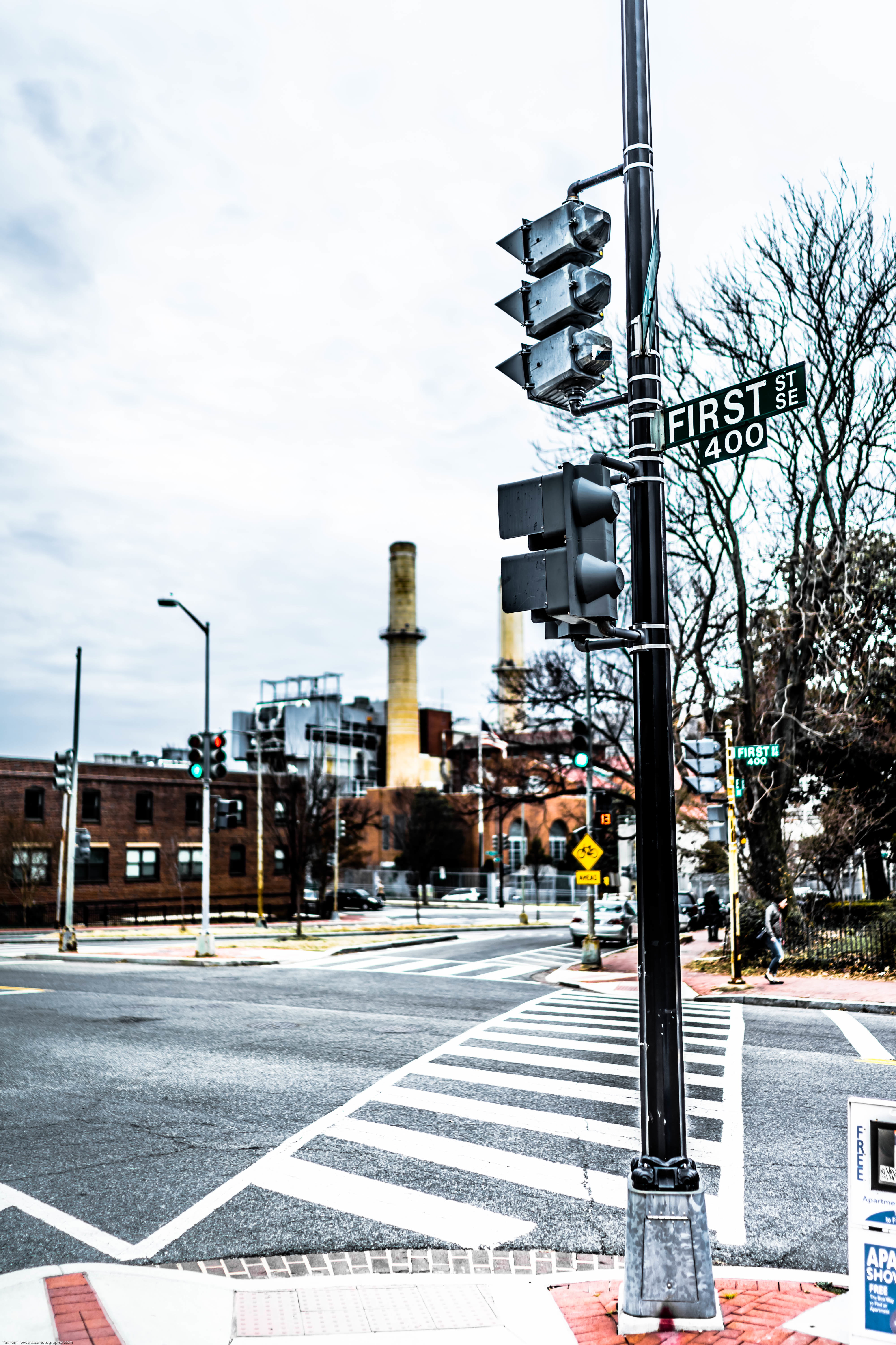 stoplight, sign, city life, pedestrian, transportation, marking, traffic, street, nature, built structure, road marking, crossing, tower, lane, road sign, Phone HD Wallpaper