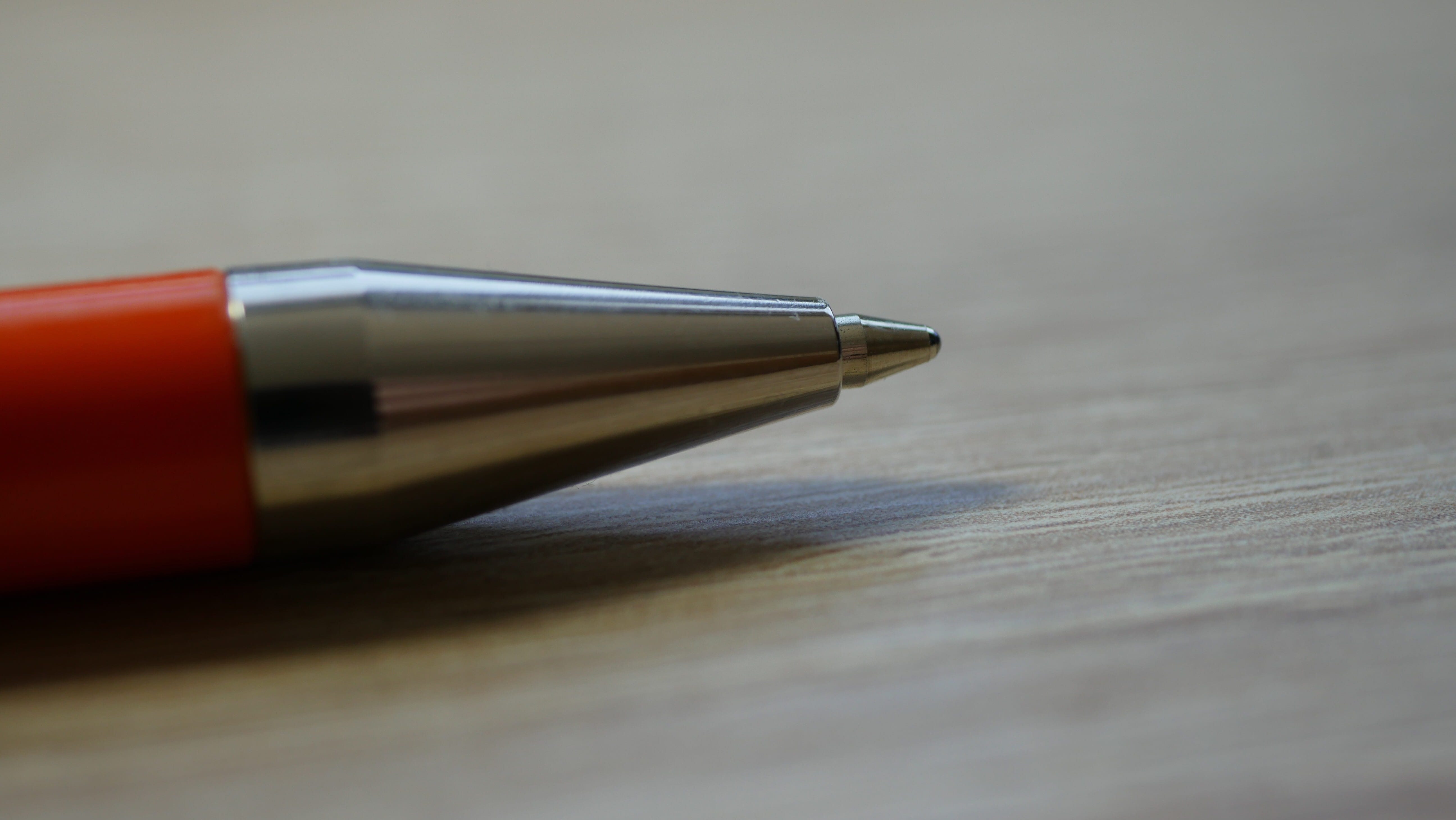 work, studio shot, nib, silver, write, desk, ballpoint pen, writing instrument, fountain pen, silver colored, luxury, red, office, single object, close-up, HD Wallpaper