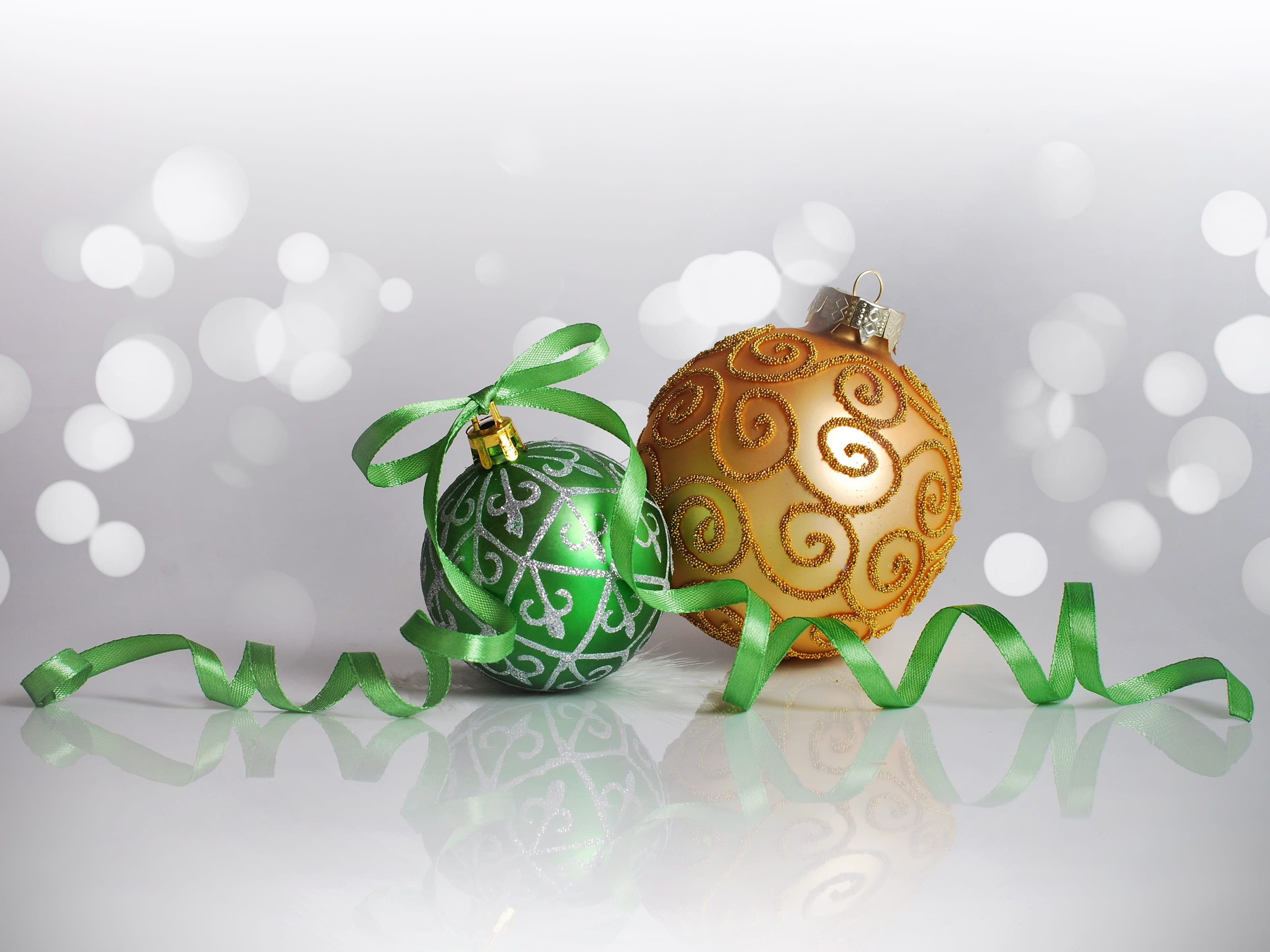 christmas tree toy, green color, no people, holiday, celebration, holiday - event, christmas tree, golden, decoration, beautiful, christmas ornament, gold colored, HD Wallpaper