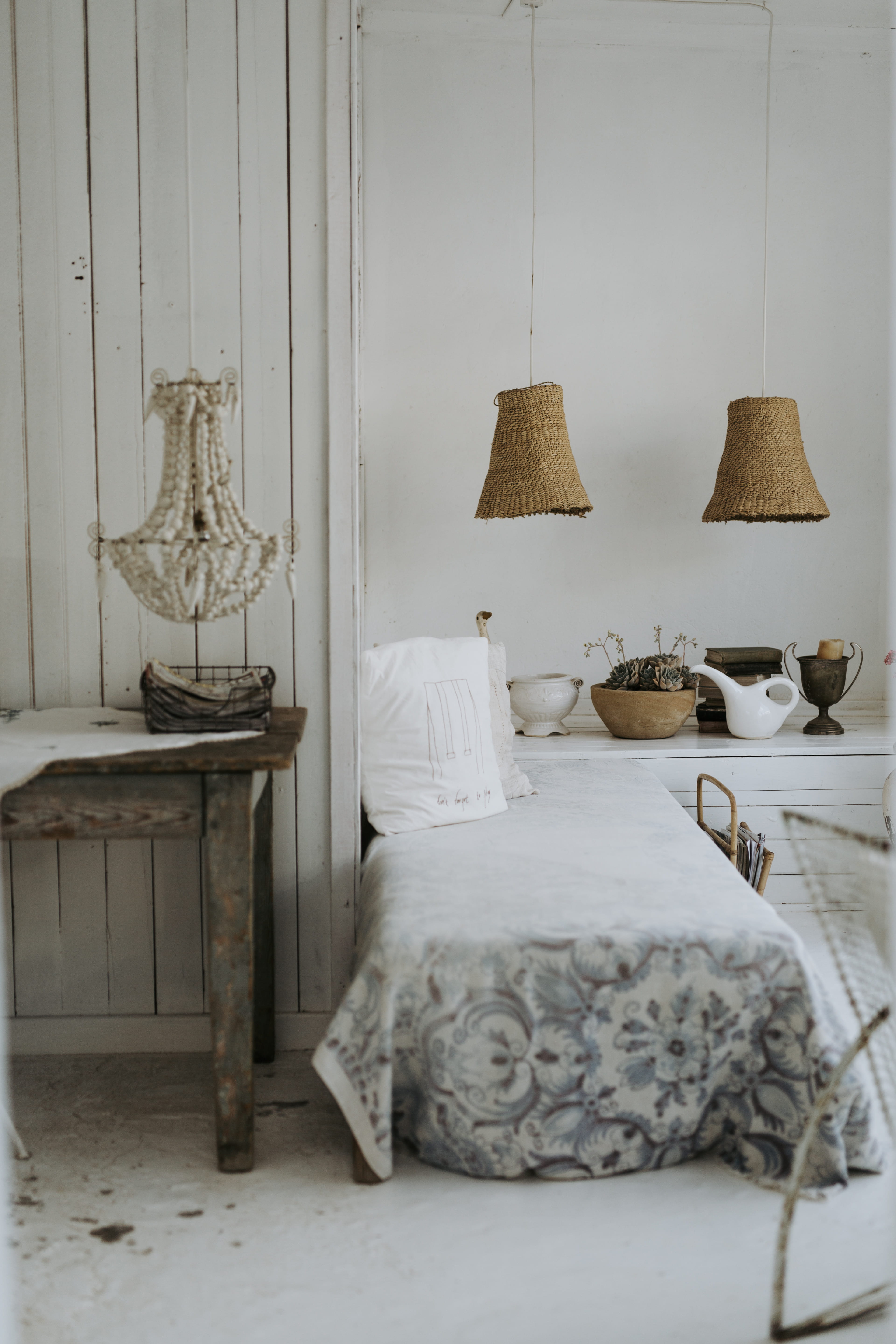 home decor, pillow, lampshade, lamp shade, no people, richmond, cabinet, furniture, domestic room, lighting equipment, home, chair, seat, room, comfortable, Phone HD Wallpaper