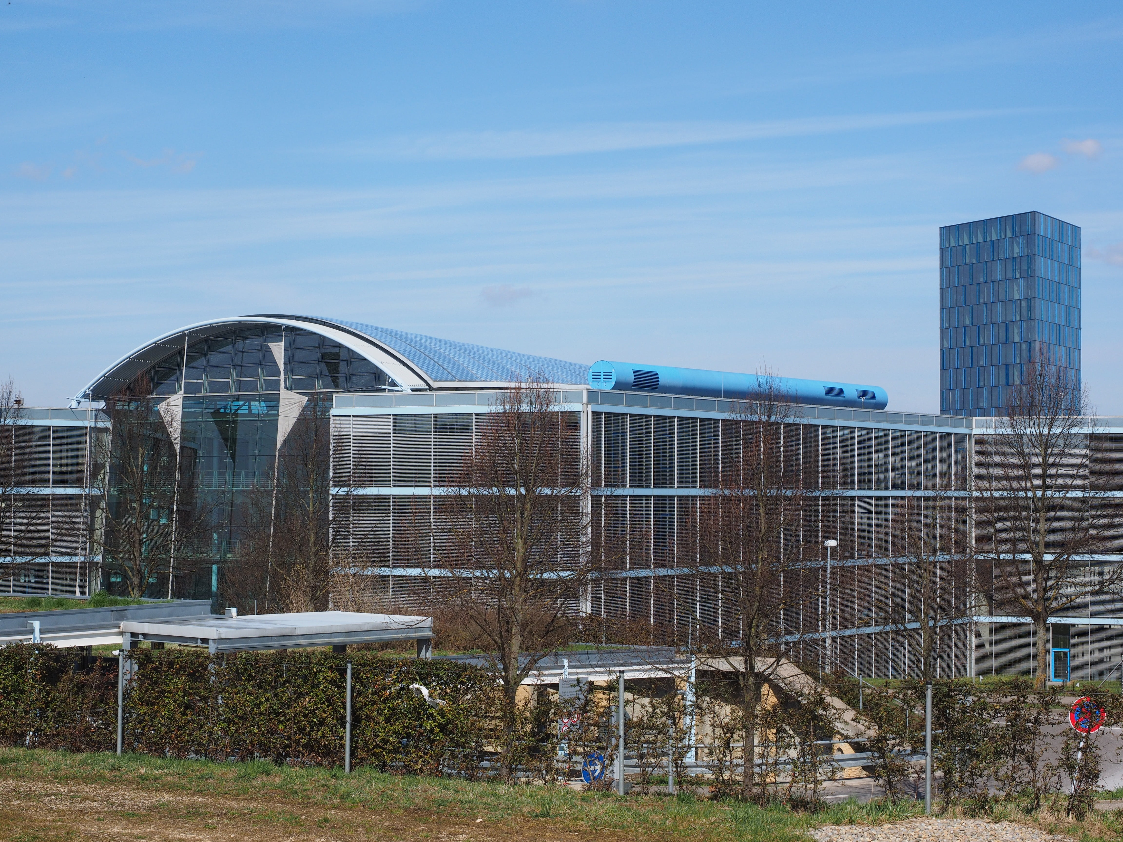 field, glass facade, architecture, company, day, park, outdoors, head office, tree, white, gray, company premises, nature, no people, office, esslingen am neckar, HD Wallpaper