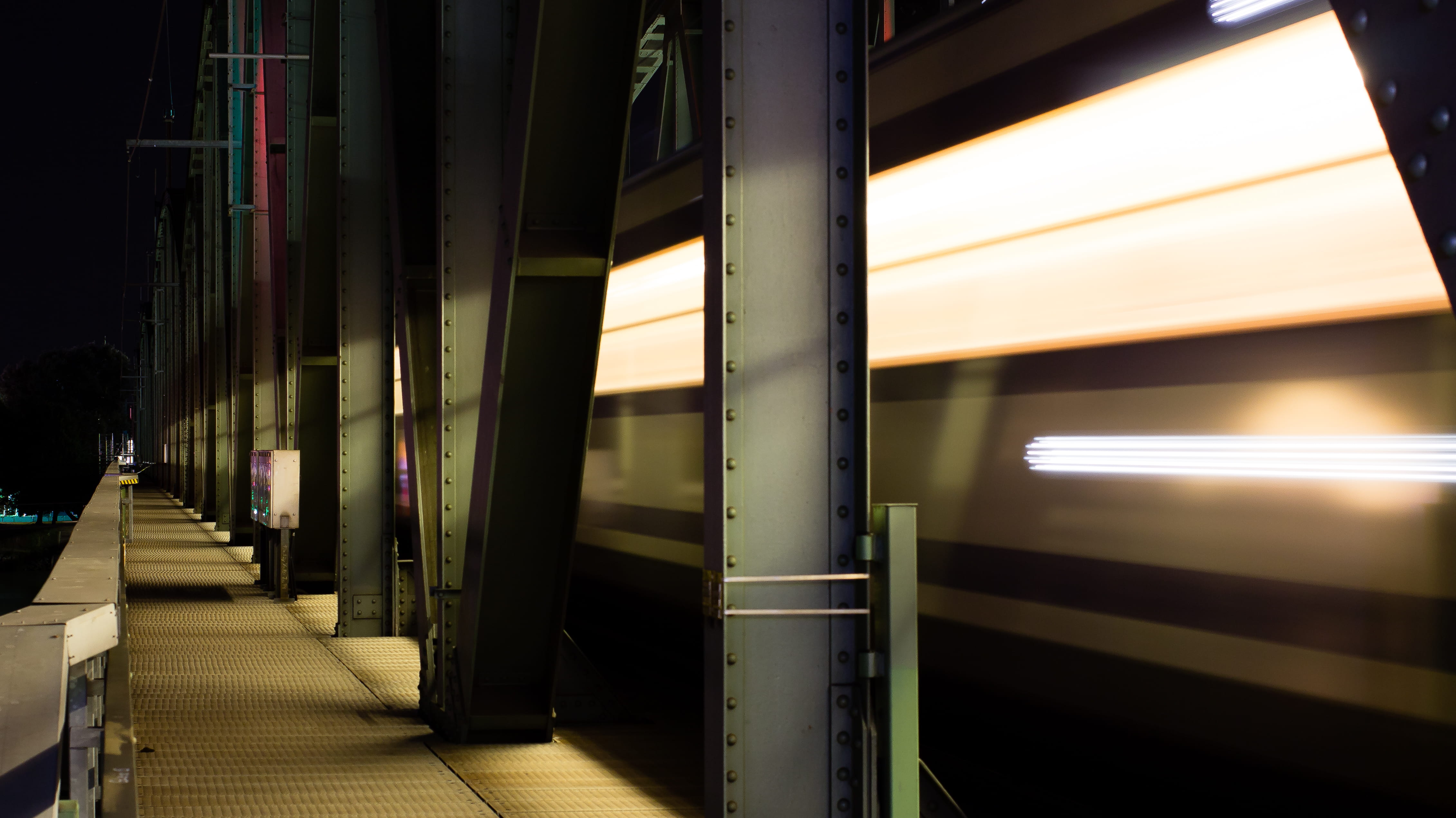 train, platform, timelapse, direction, arcade, movable barrier, no people, train station, in a row, building, corridor, motion, architecture, the way forward, HD Wallpaper