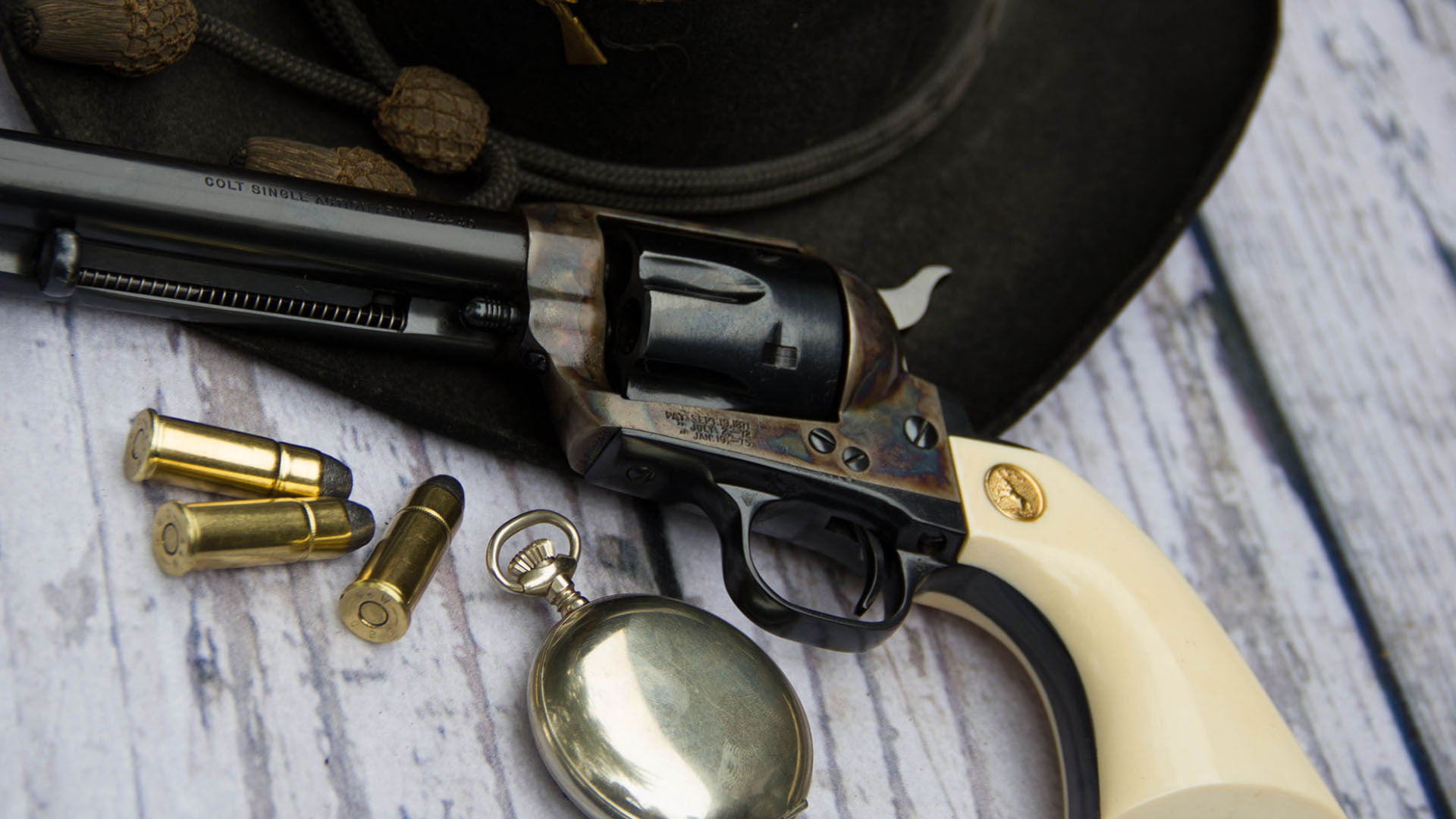 sign, safety, close-up, cartridges, 1080P, warning sign, wood - material, black, no people, revolver, protection, crime, automatic, weapon, handgun, gun, HD Wallpaper