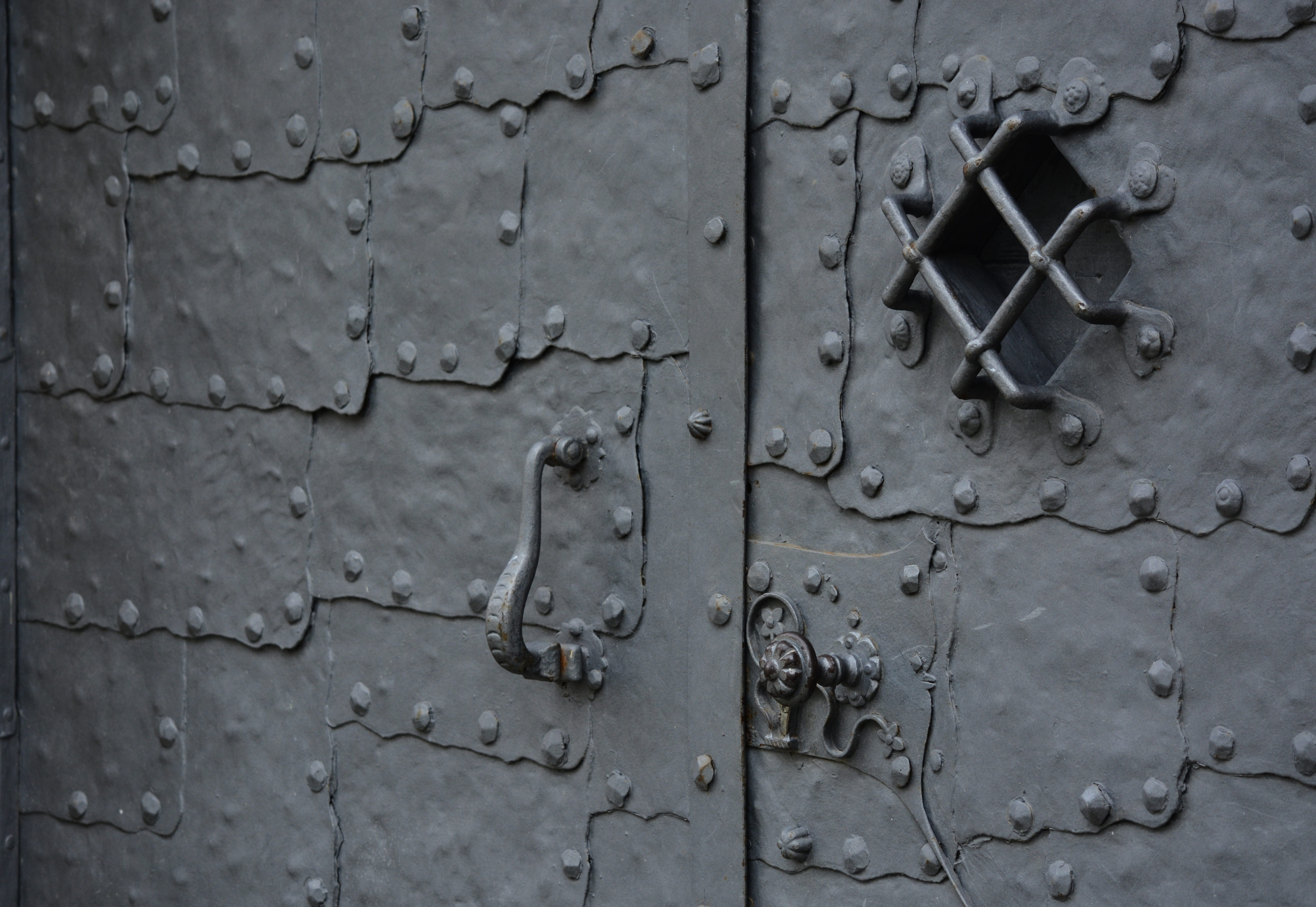 entrance, fixed, old, sure, backgrounds, textured, wall - building feature, sign, outdoors, coburg, pattern, gray, luther, door, weathered, no people, architecture, HD Wallpaper