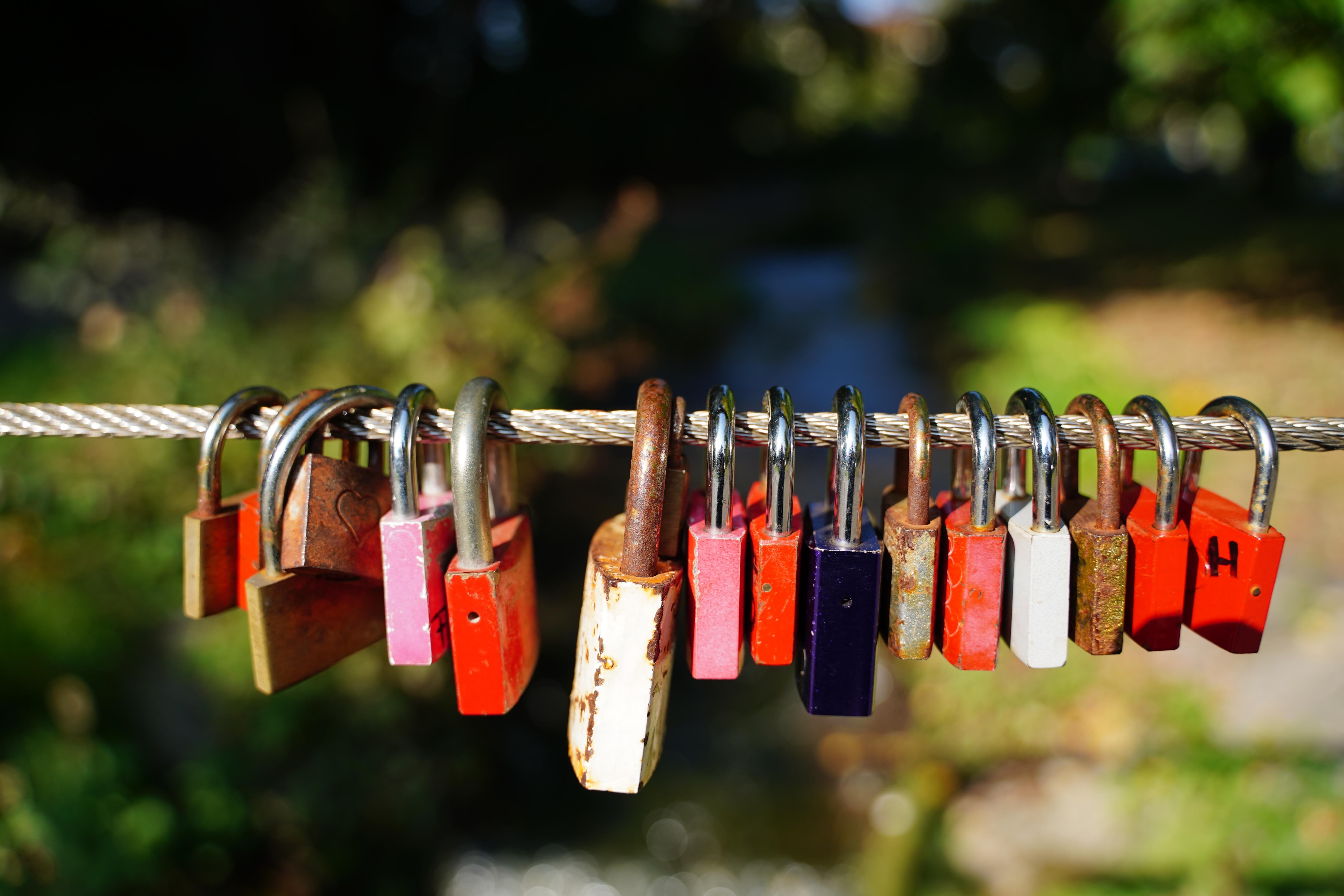 outdoors, close-up, castle, hanging, lock, castles, padlocks, capping, no people, in a row, 5K, shut off, connectedness, large group of objects, variation, HD Wallpaper