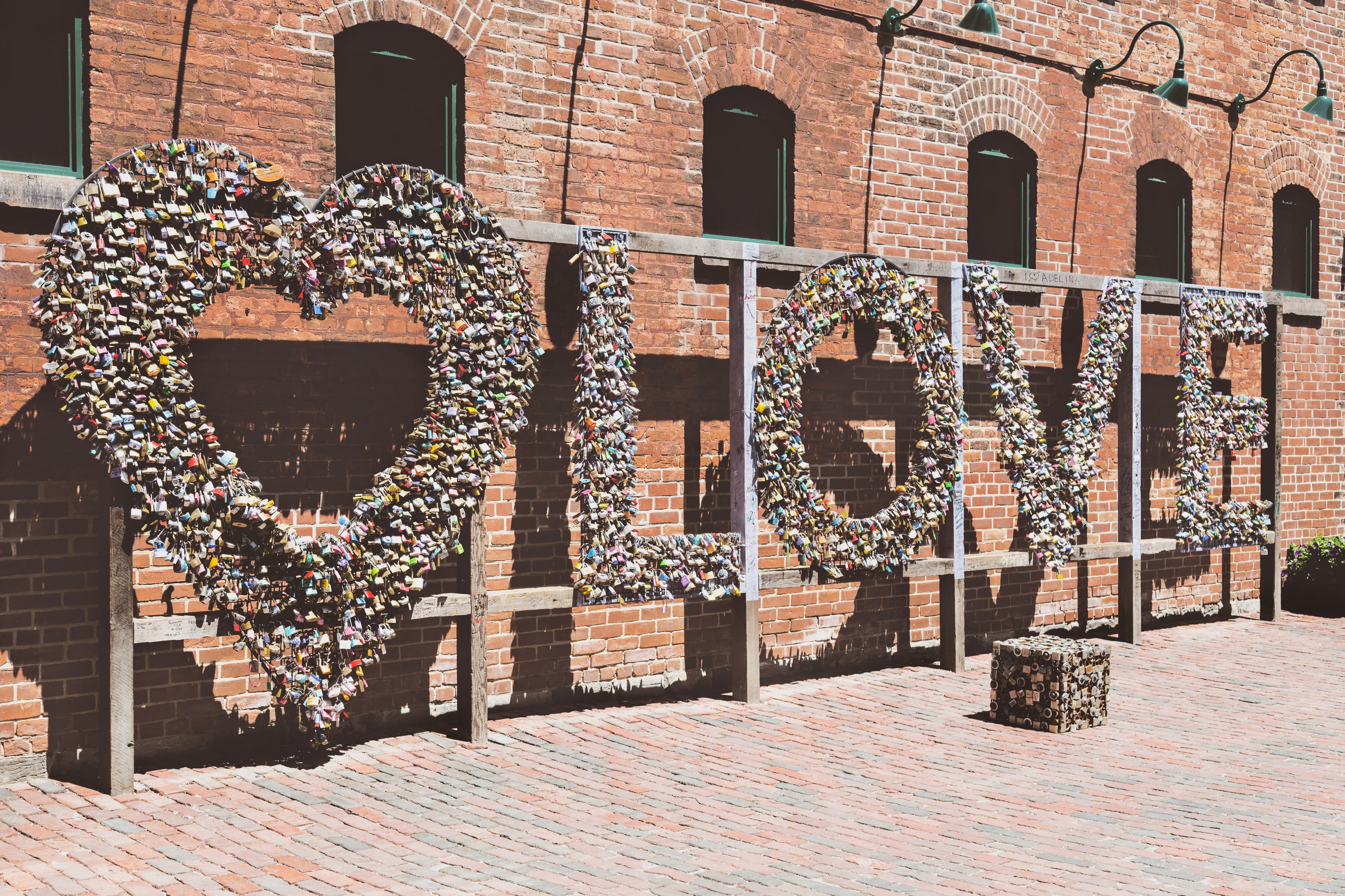 no people, architecture, locks, Heart, Valentines Day, lighting equipment, retail display, retail, building, brick, hanging, wall - building feature, Love, HD Wallpaper
