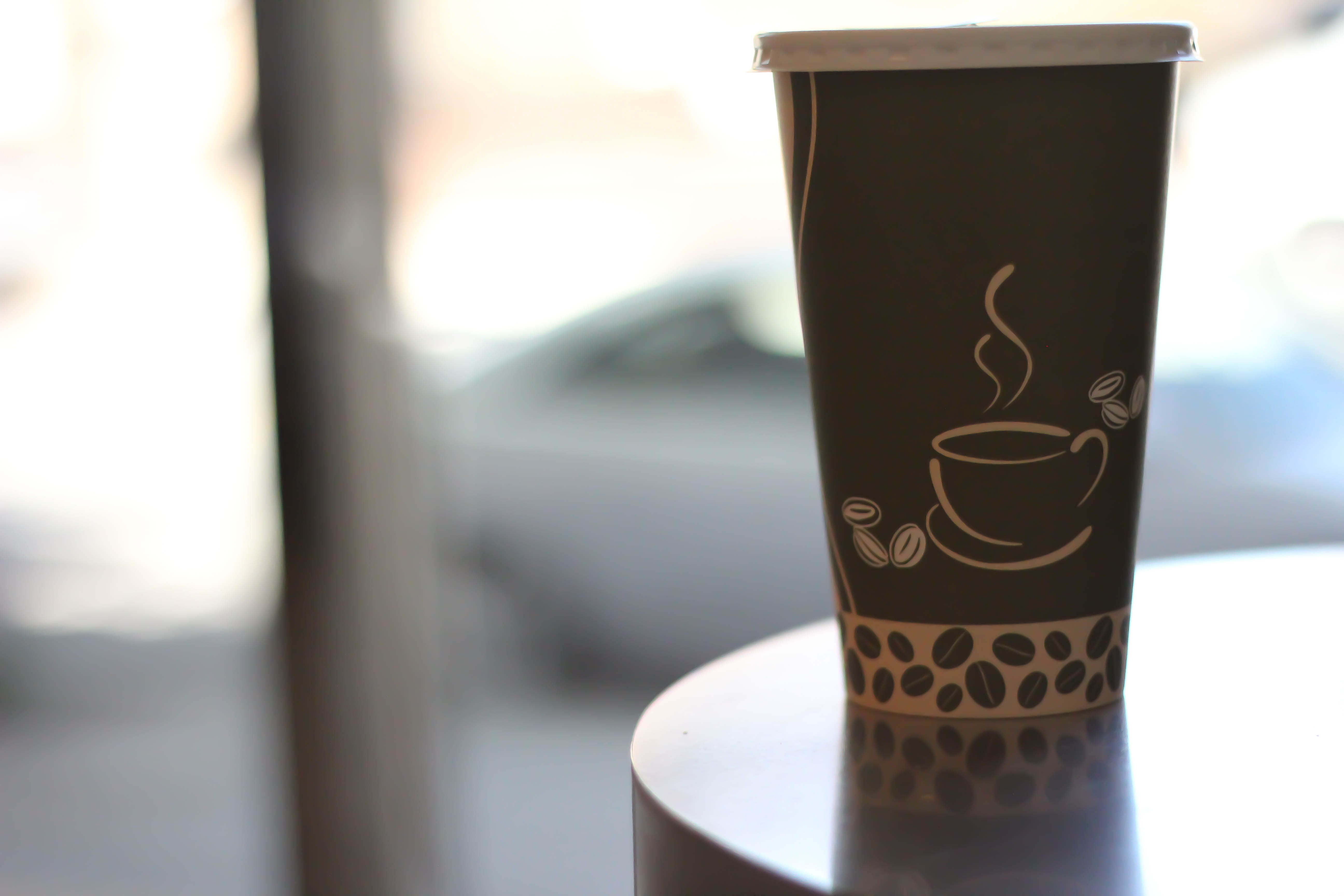focus on foreground, indoors, break, mug, no people, drink, table, metal, refreshment, places, 5K, lifestyle, pattern, business, united states, new york, HD Wallpaper
