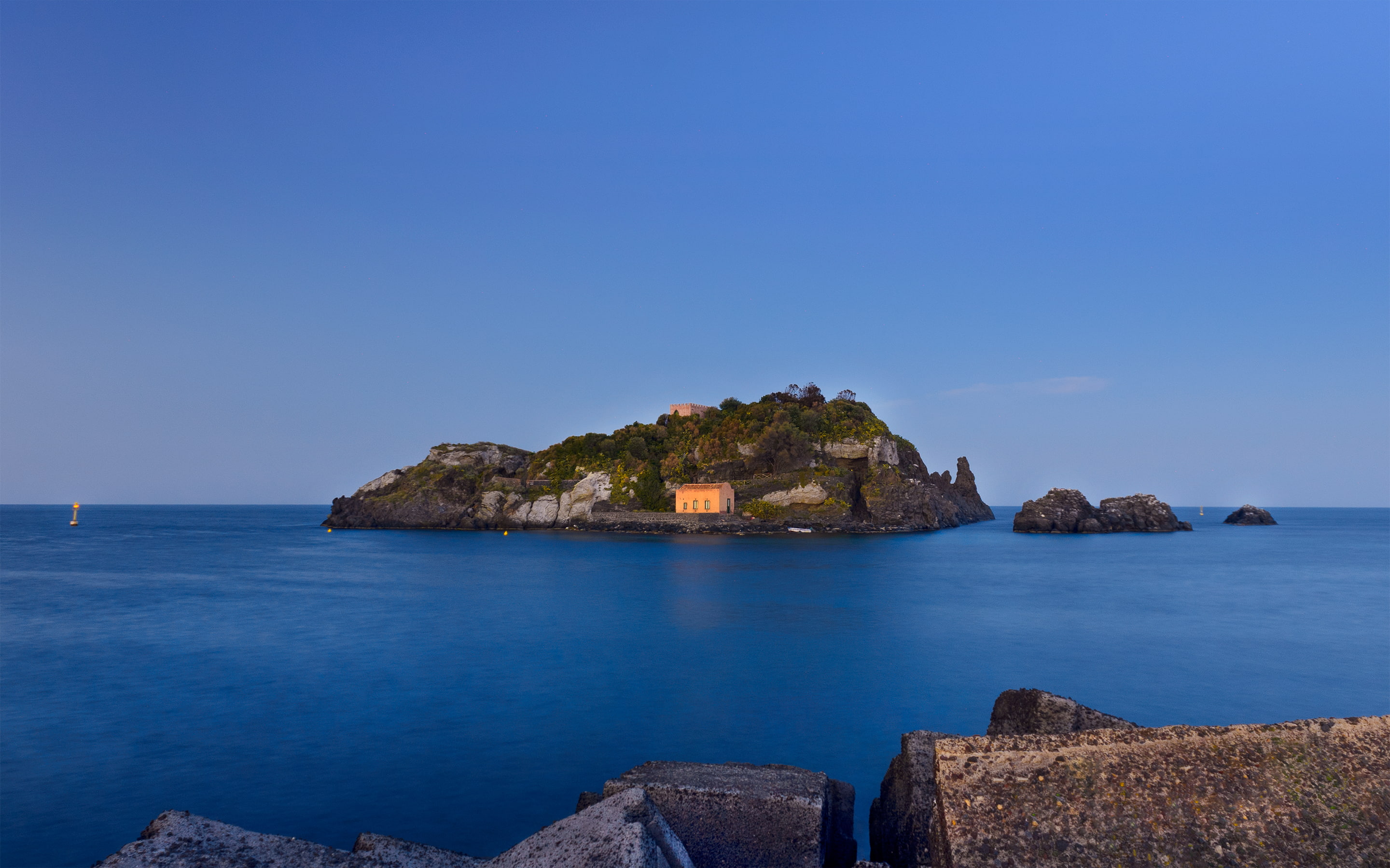 rock, stack rock, sea, coastal, seascape, amount, horizon over water, solid, acitrezzaitaly, rock - object, sky, copy space, nikon, italy, idyllic, blue, HD Wallpaper