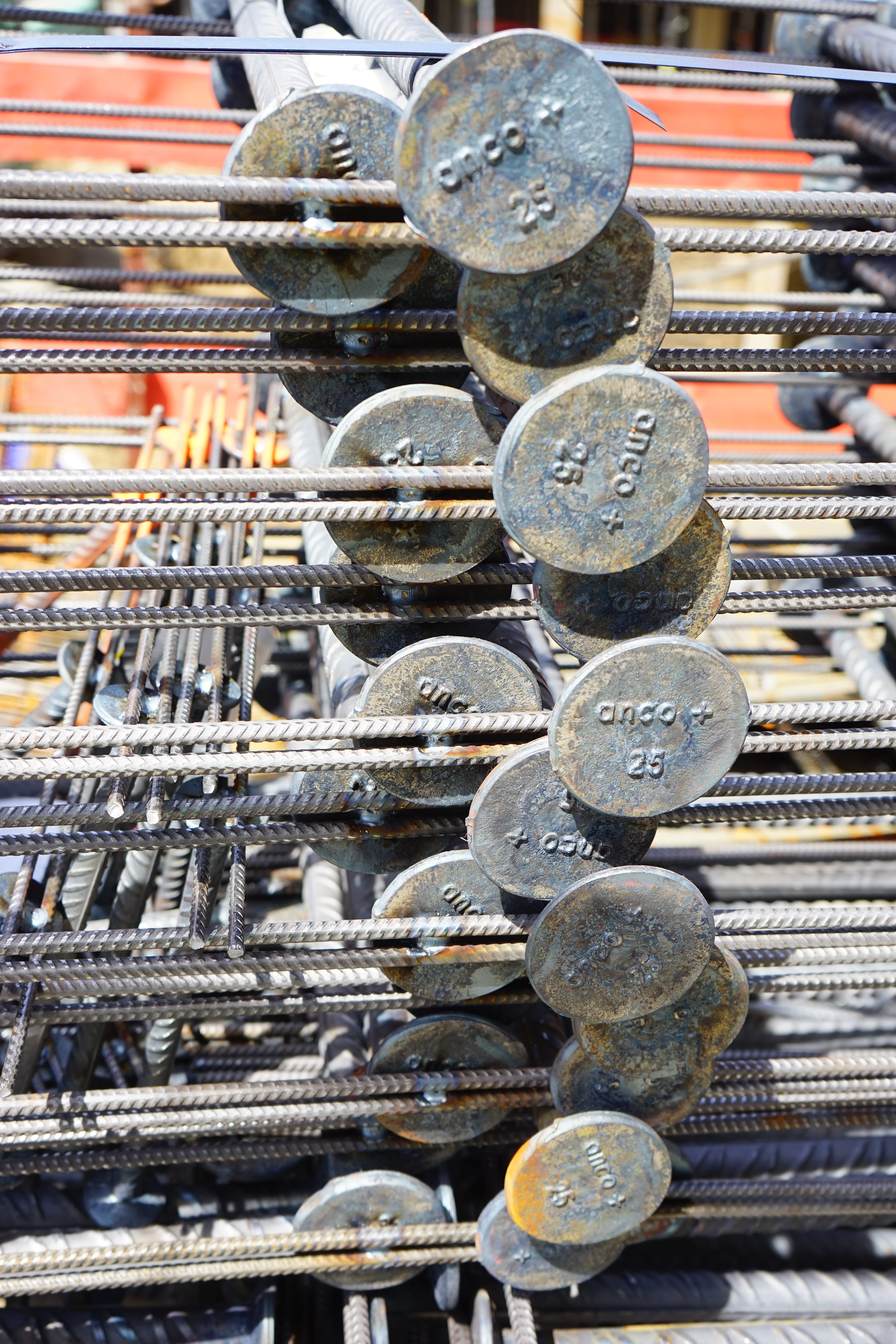 focus on foreground, still life, rebar, 5K, close-up, backgrounds, sunlight, Construction, components, construction material, structural steel matt, concrete construction, Phone HD Wallpaper