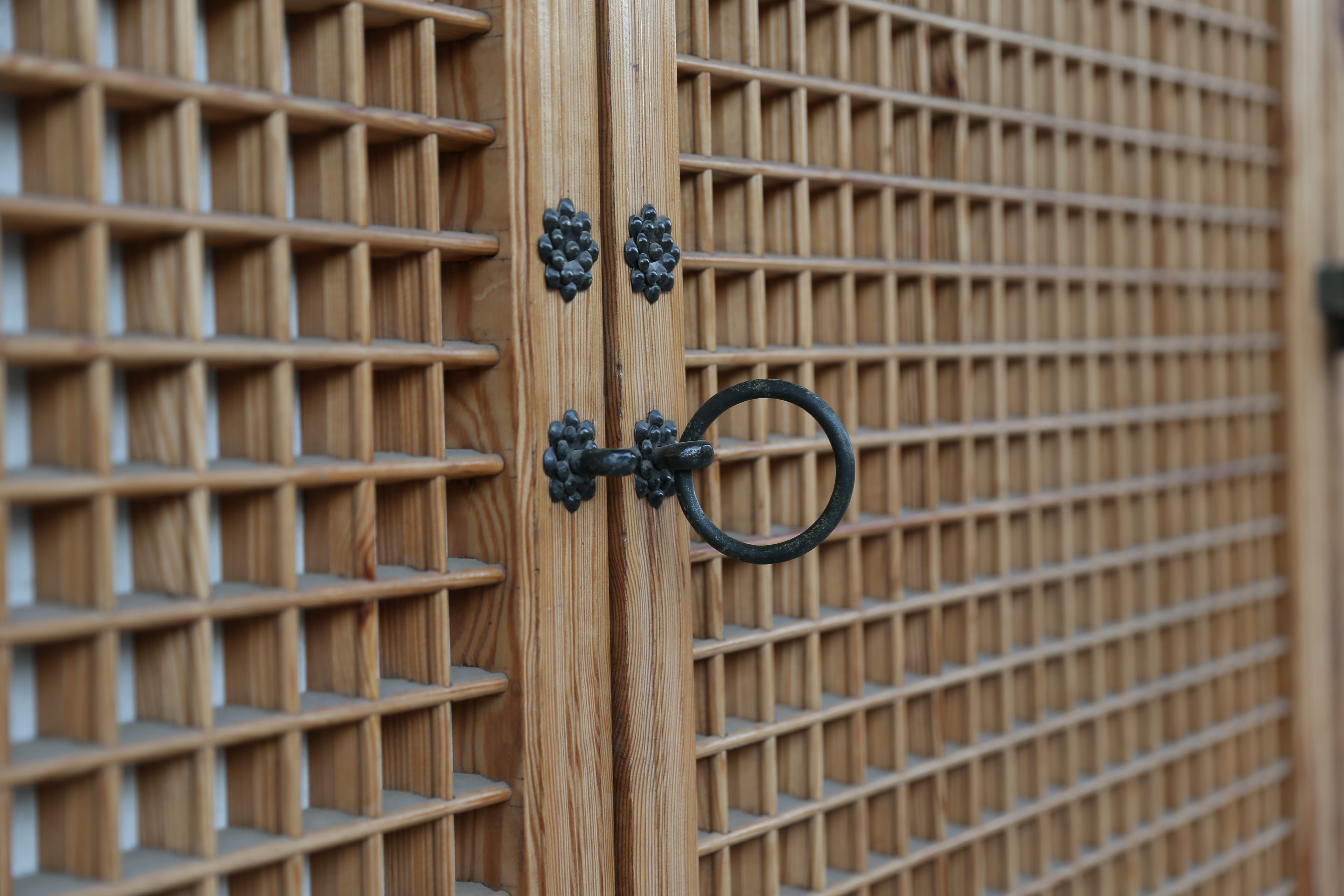 5K, no people, door, moon, republic of korea, knocker, entrance, antique, brown, safety, wood - material, traditional, full frame, in a row, storage compartment, HD Wallpaper