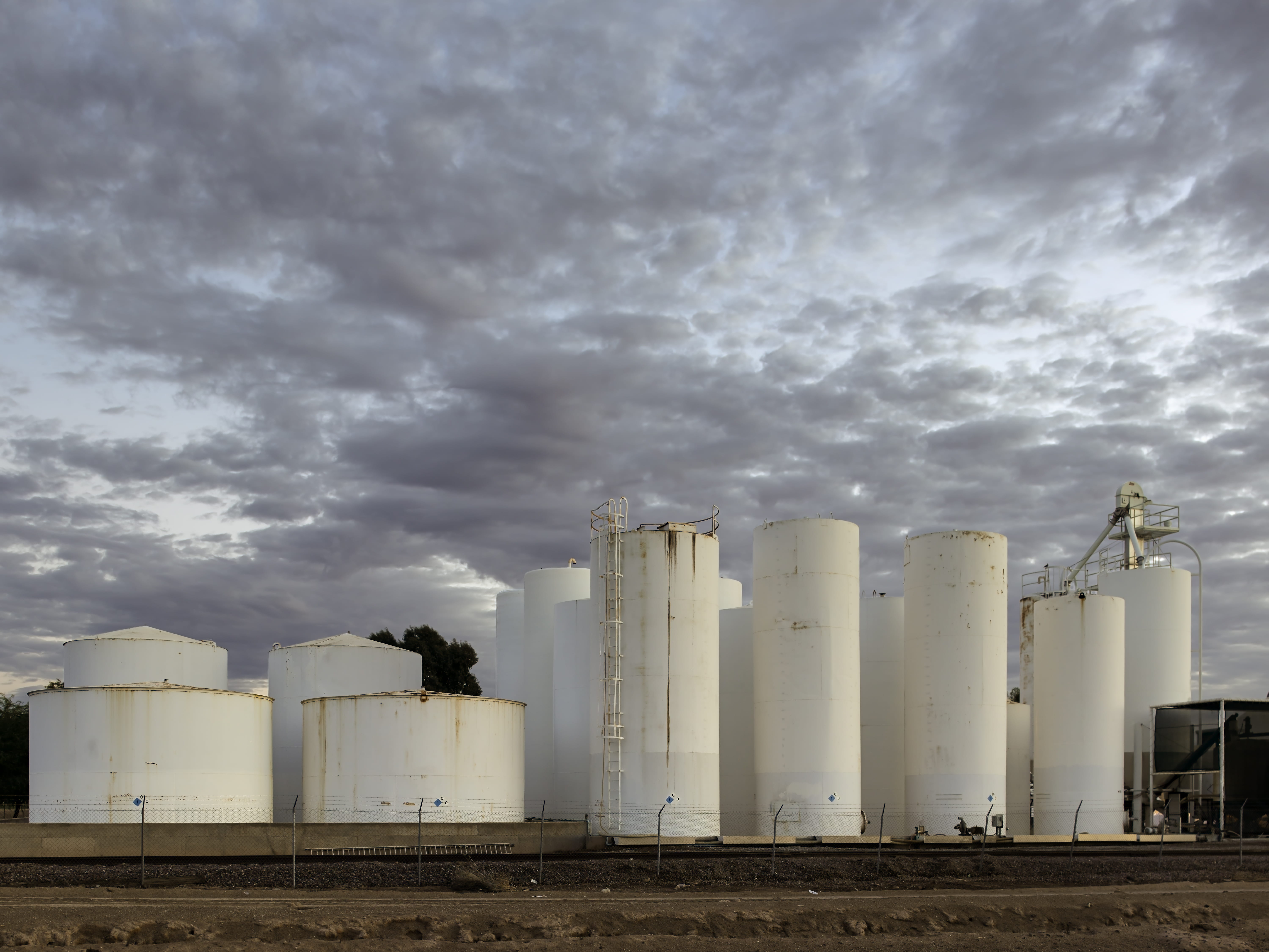 white, industry, day, cloud - sky, environment, outdoors, overcast, silo, no people, pollution, architecture, nature, ominous, storage compartment, environmental issues, HD Wallpaper