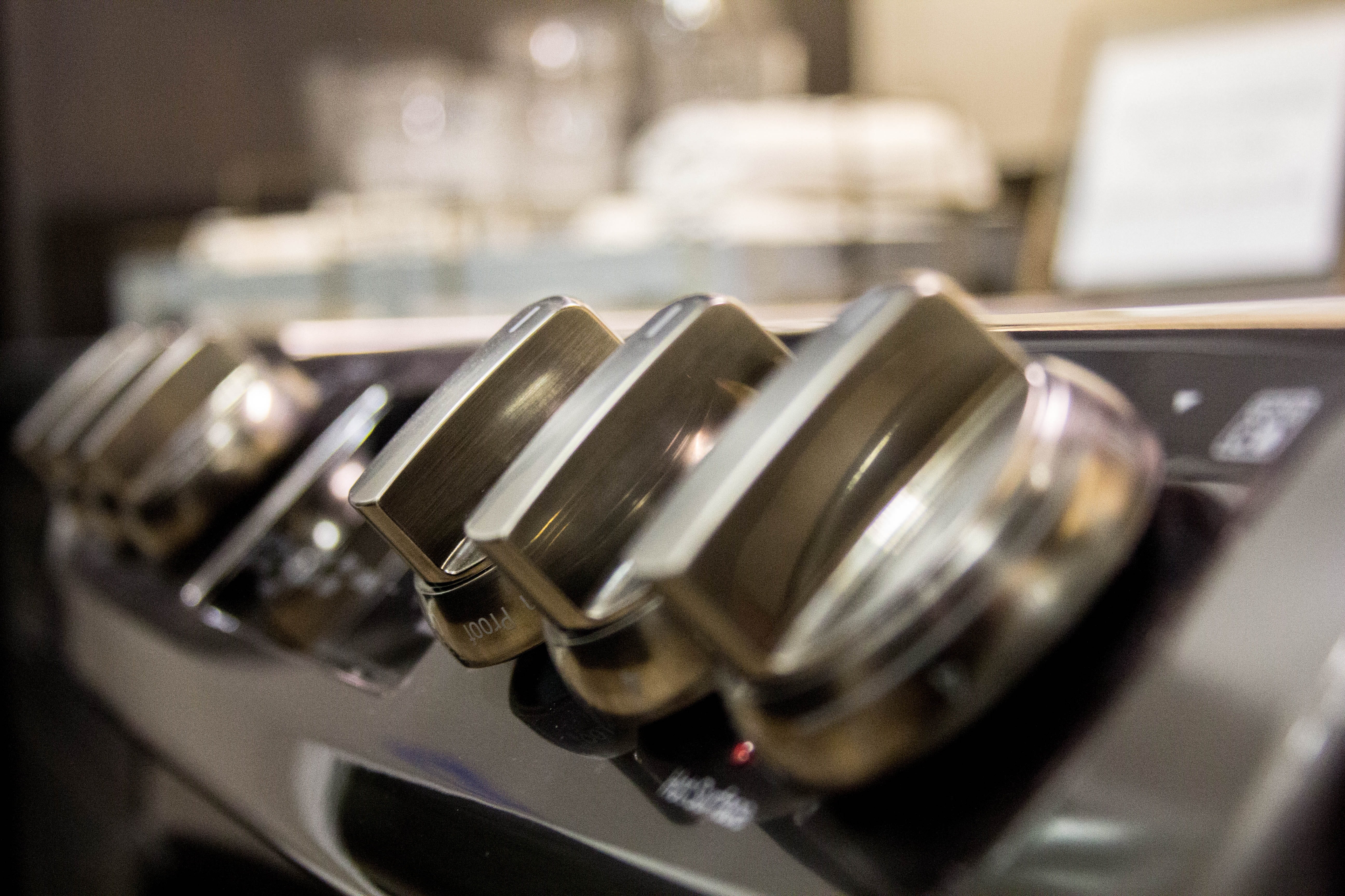 no people, industry, selective focus, shiny, 5K, oven, business, alloy, kitchen, metal, equipment, arts culture and entertainment, technology, stainless steel, HD Wallpaper