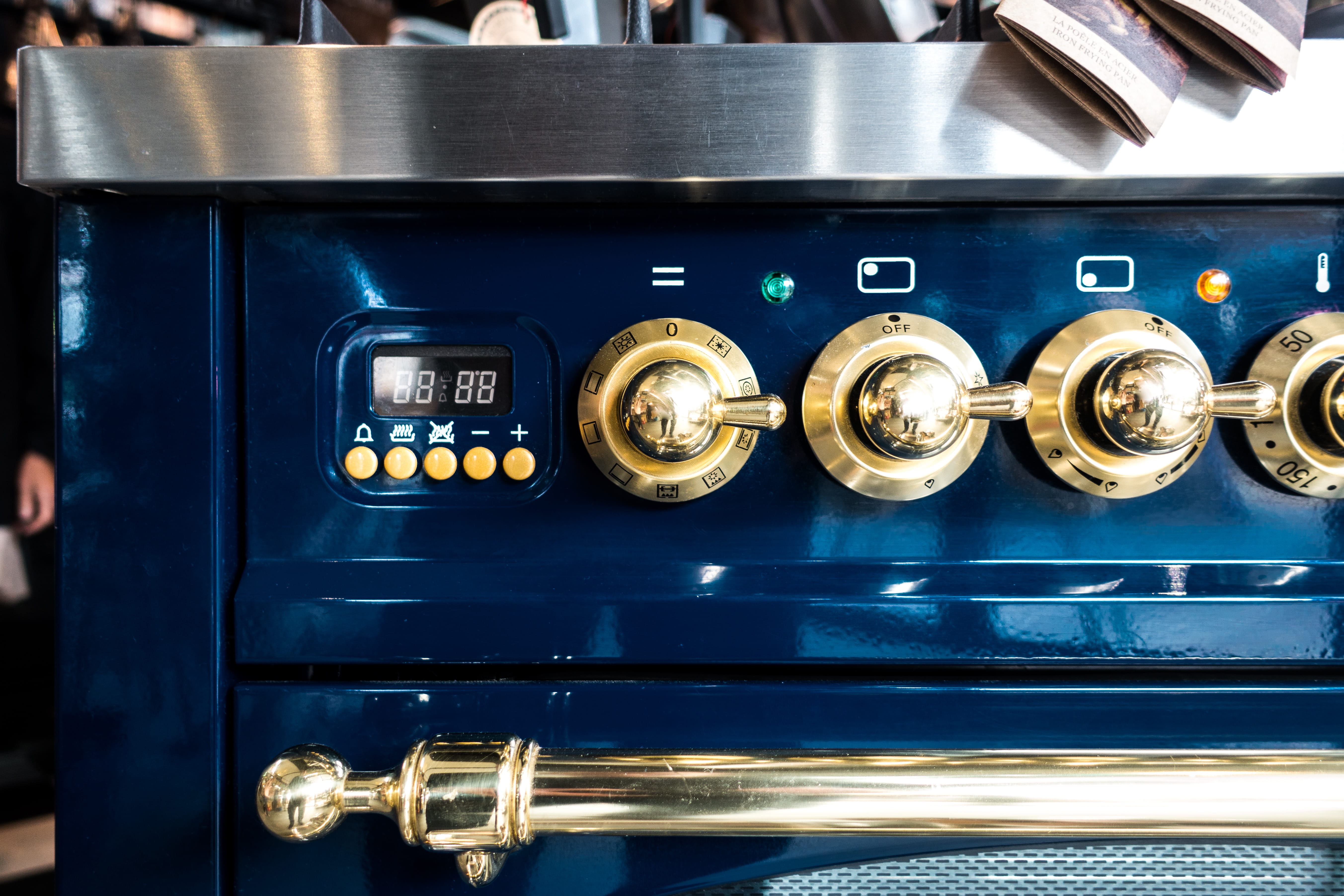 control, communication, equipment, knob, illuminated, metal, 5K, antique, connection, electrical equipment, blue, technology, retro styled, close, kitchenware, HD Wallpaper