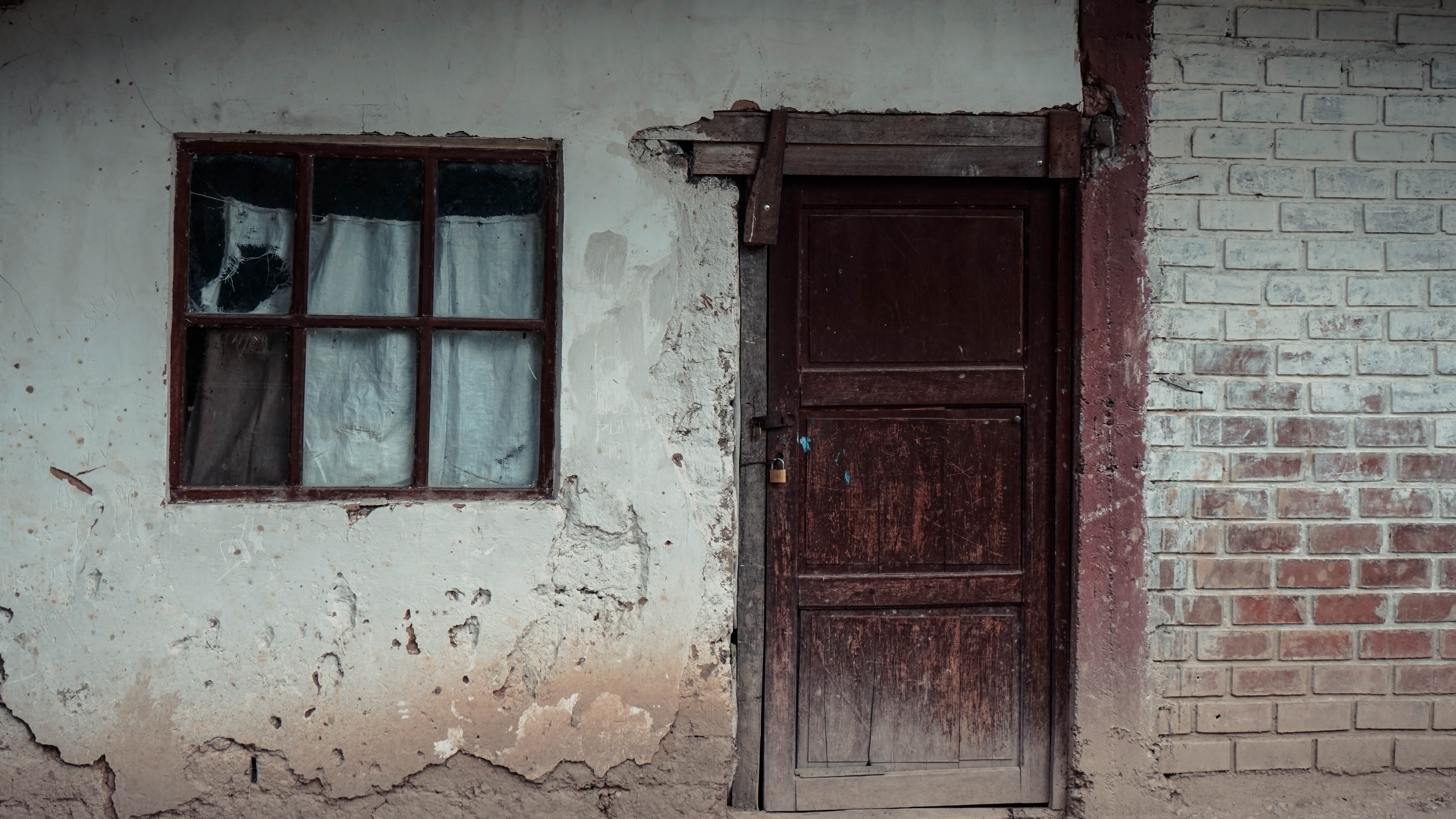 wall - building feature, abandoned, door, old, walkway, linen, ice, architecture, glass - material, window, built structure, housing, path, clothing, deterioration, HD Wallpaper