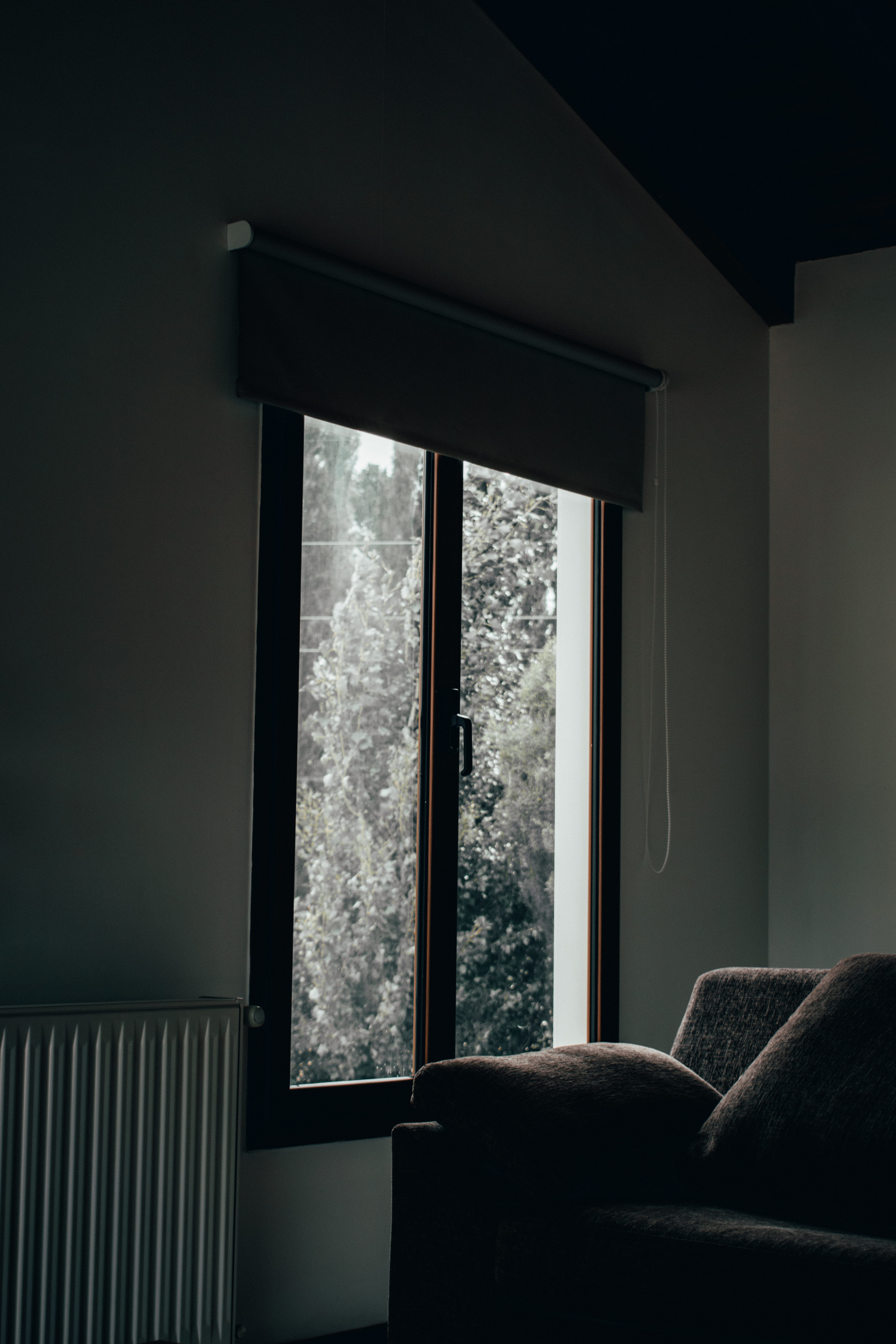 transparent, home decor, glass - material, snow, sunlight, chair, room, apartment, seat, domestic room, cushion, table, nature, outdoors, picture window, Phone HD Wallpaper