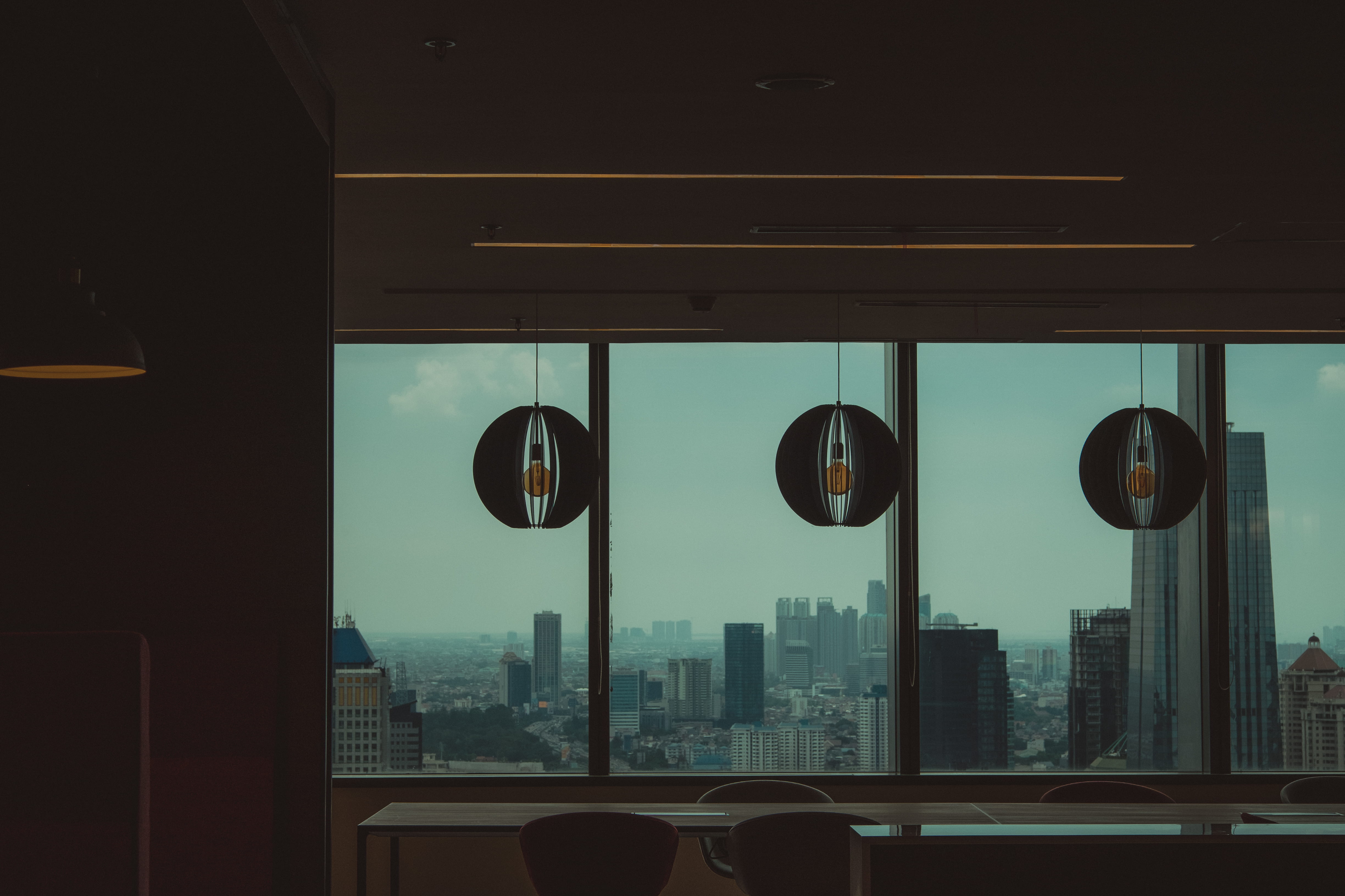 transportation, pendant, built structure, light, photo, dark, circle, building exterior, metropolitan, wall, lamps, outdoors, office, city, architecture, HD Wallpaper