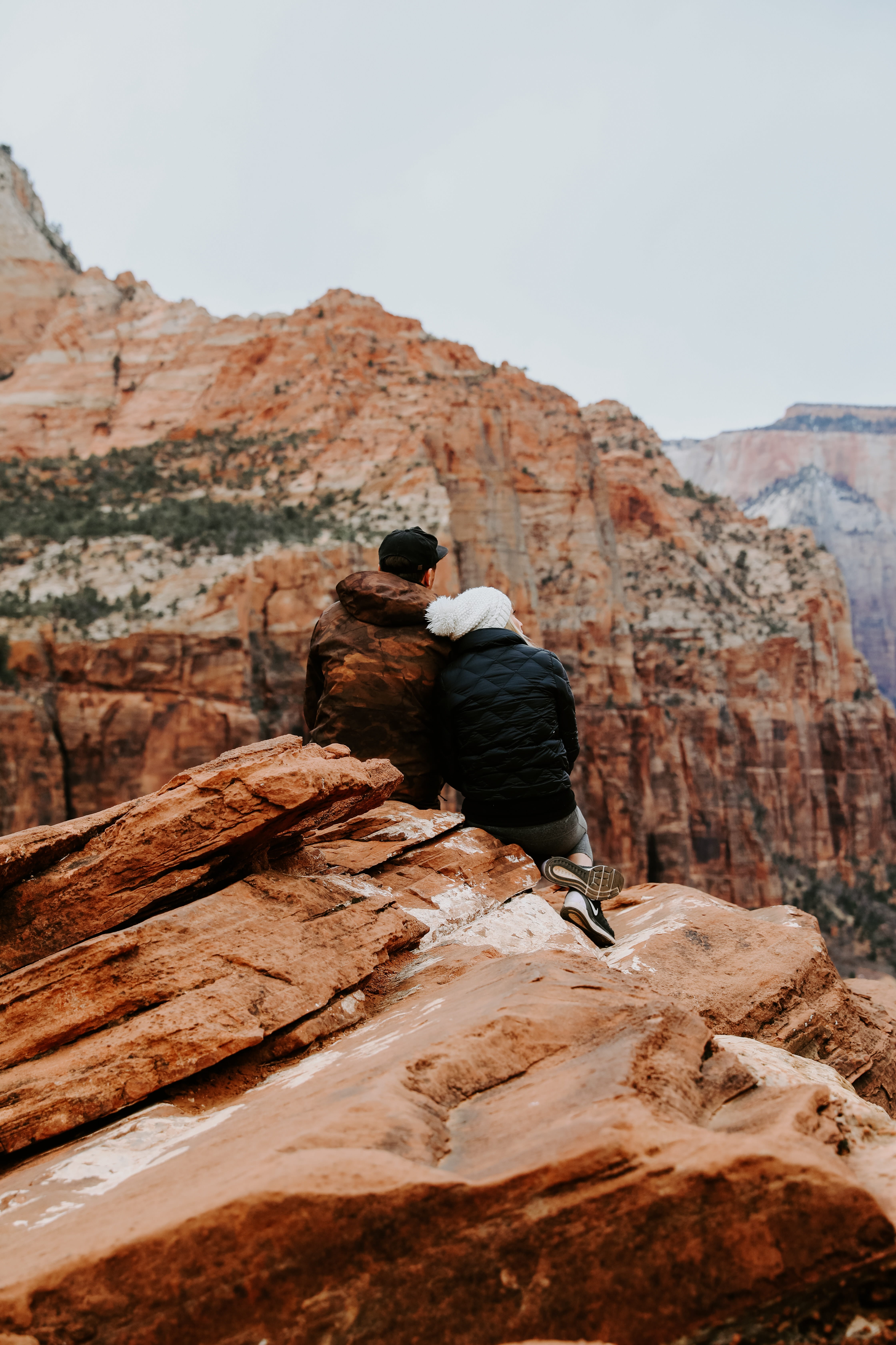 adventure, casual clothing, red, clear sky, one person, sky, man, love, woman, travel, vista, outdoors, cuddle, rock, nature, men, rock - object, mountain range, Phone HD Wallpaper