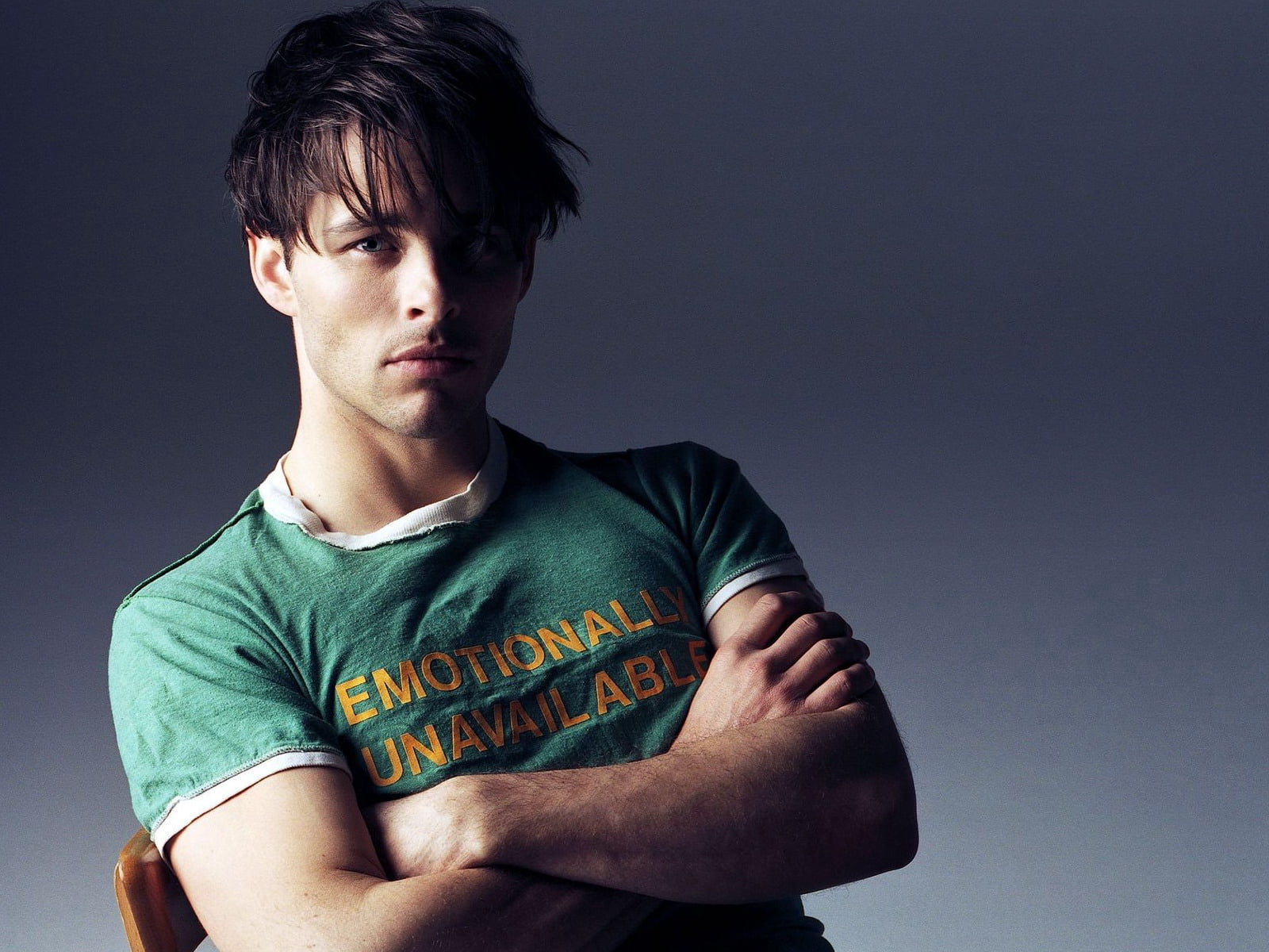 dark-haired, emotion, looking, athlete, studio Shot, sport, arms crossed, green, waist up, portrait, looking at camera, muscular Build, crew, males, 720P, HD Wallpaper