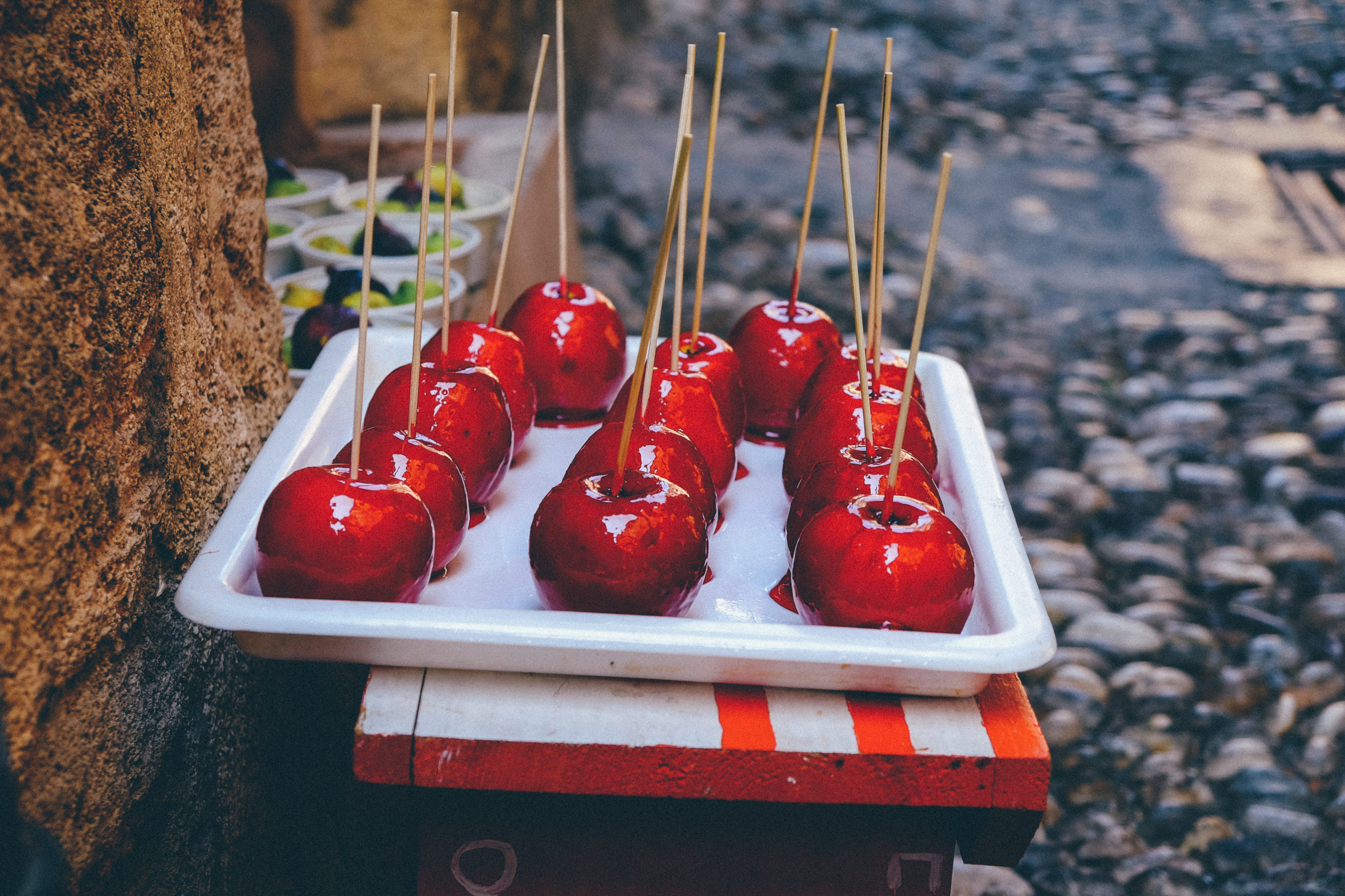 screen, weapon, healthy eating, produce, day, bomb, insect, skewered, high angle view, fish, nature, freshness, in a row, food and drink, tomato, monitor, HD Wallpaper