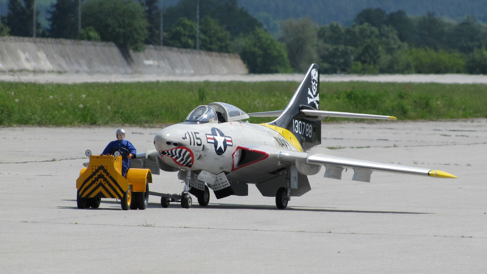 military, controlled, y jpg, toy, plane, model, airplane, aircraft, jet, 720P, radio, HD Wallpaper
