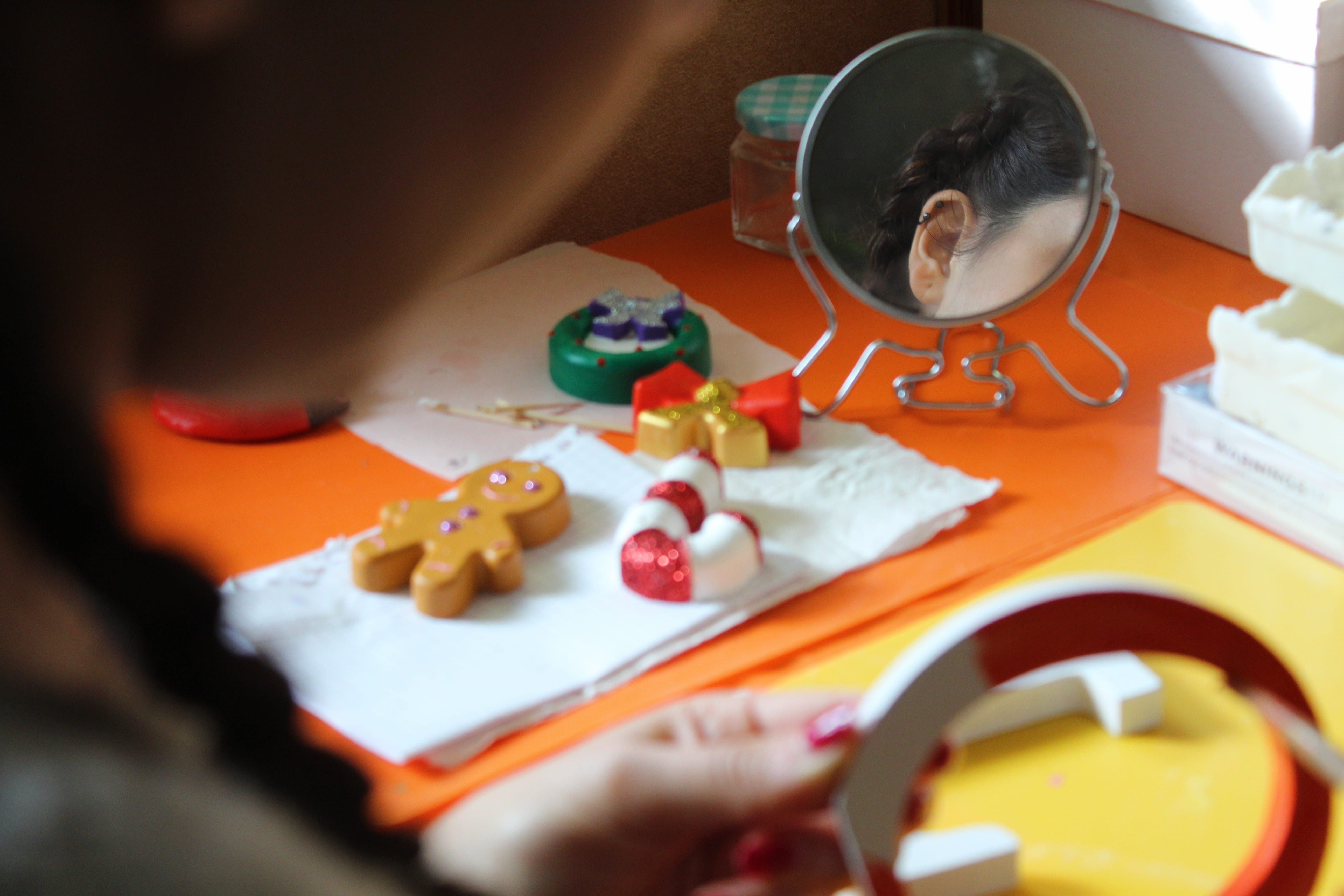 painting, dessert, 5K, art, icing, wellbeing, selective focus, childhood, fruit, offspring, cookie, child, one person, healthy lifestyle, confectionery, HD Wallpaper