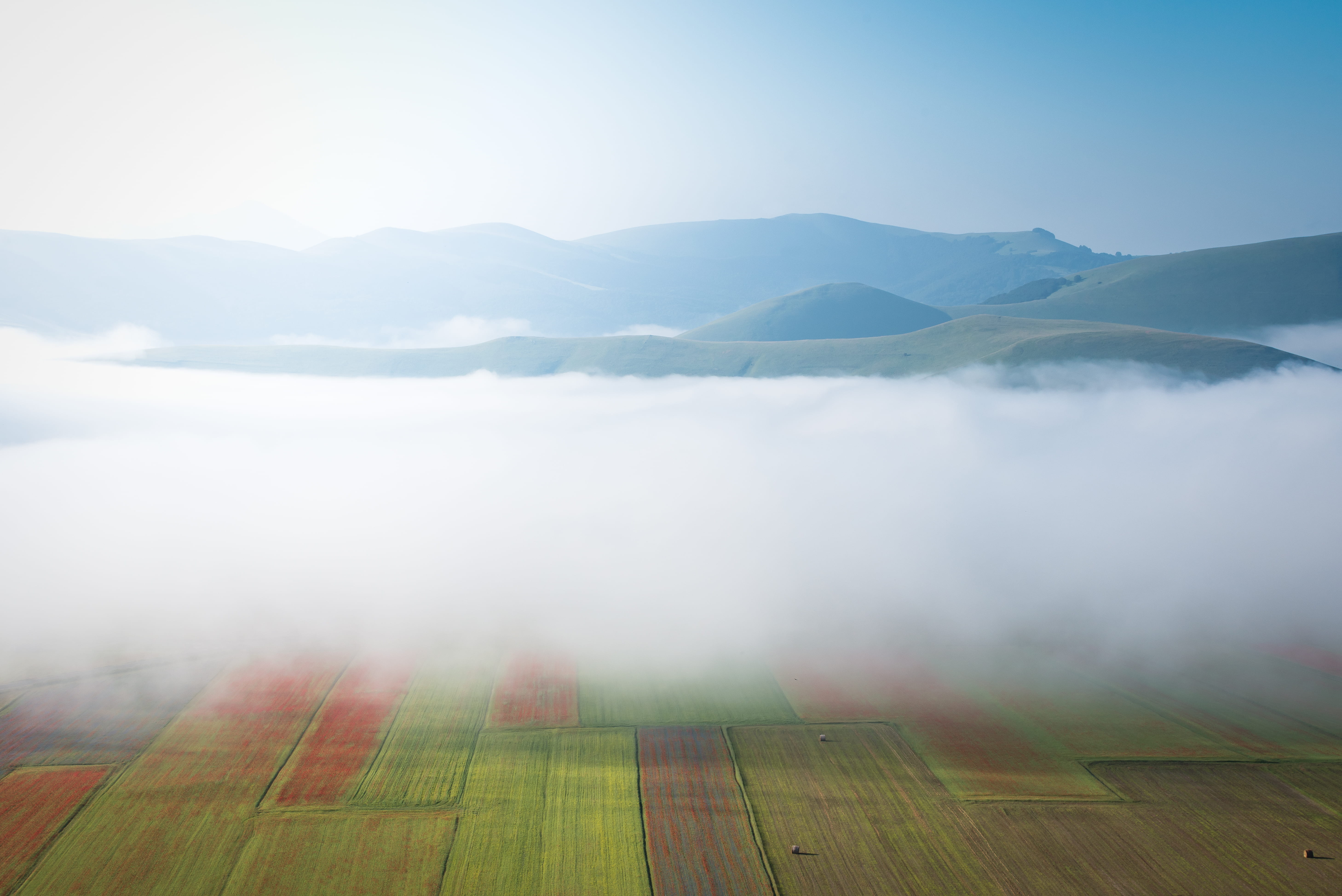 italy, morning, 5K, mist, sky, day, castelluccio di norcia 1451 mt, sunrise, non-urban scene, no people, idyllic, agriculture, scenics - nature, nature, HD Wallpaper