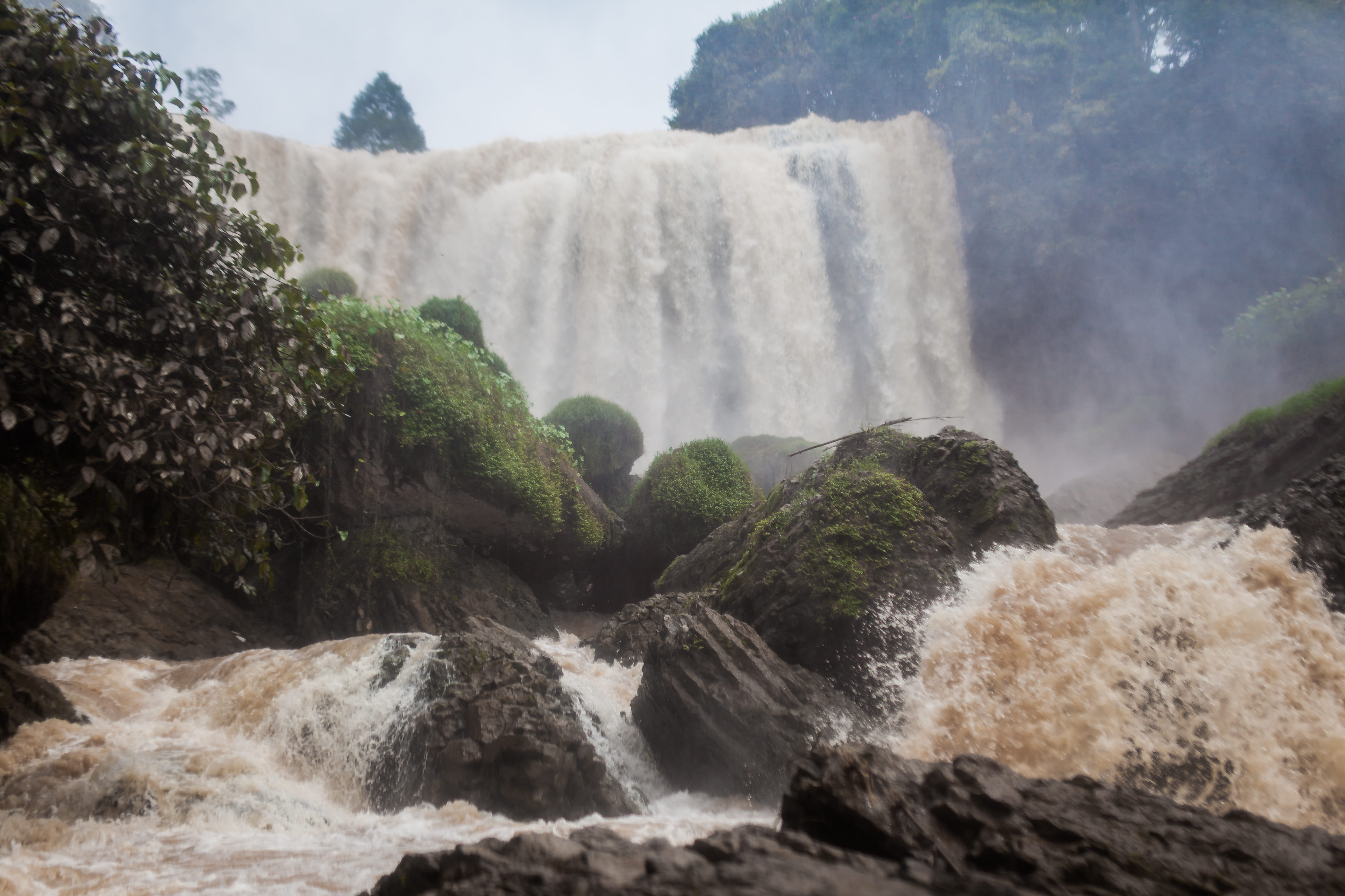 nature, rock - object, vietnam, blurred motion, 5K, long exposure, flowing water, no people, beauty in nature, day, tree, sea, mountain, waterfall, motion, HD Wallpaper